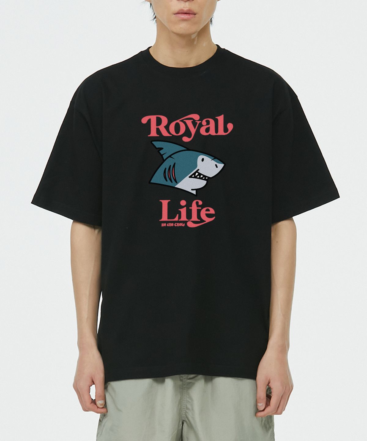 로얄라이프(ROYALLIFE) RL2002 로얄 샤크 반팔 티셔츠 - 블랙