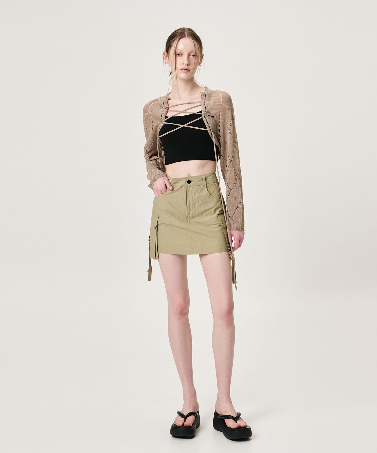 에트몽(ETMON) Strap Cargo Mini Skirt, Khaki