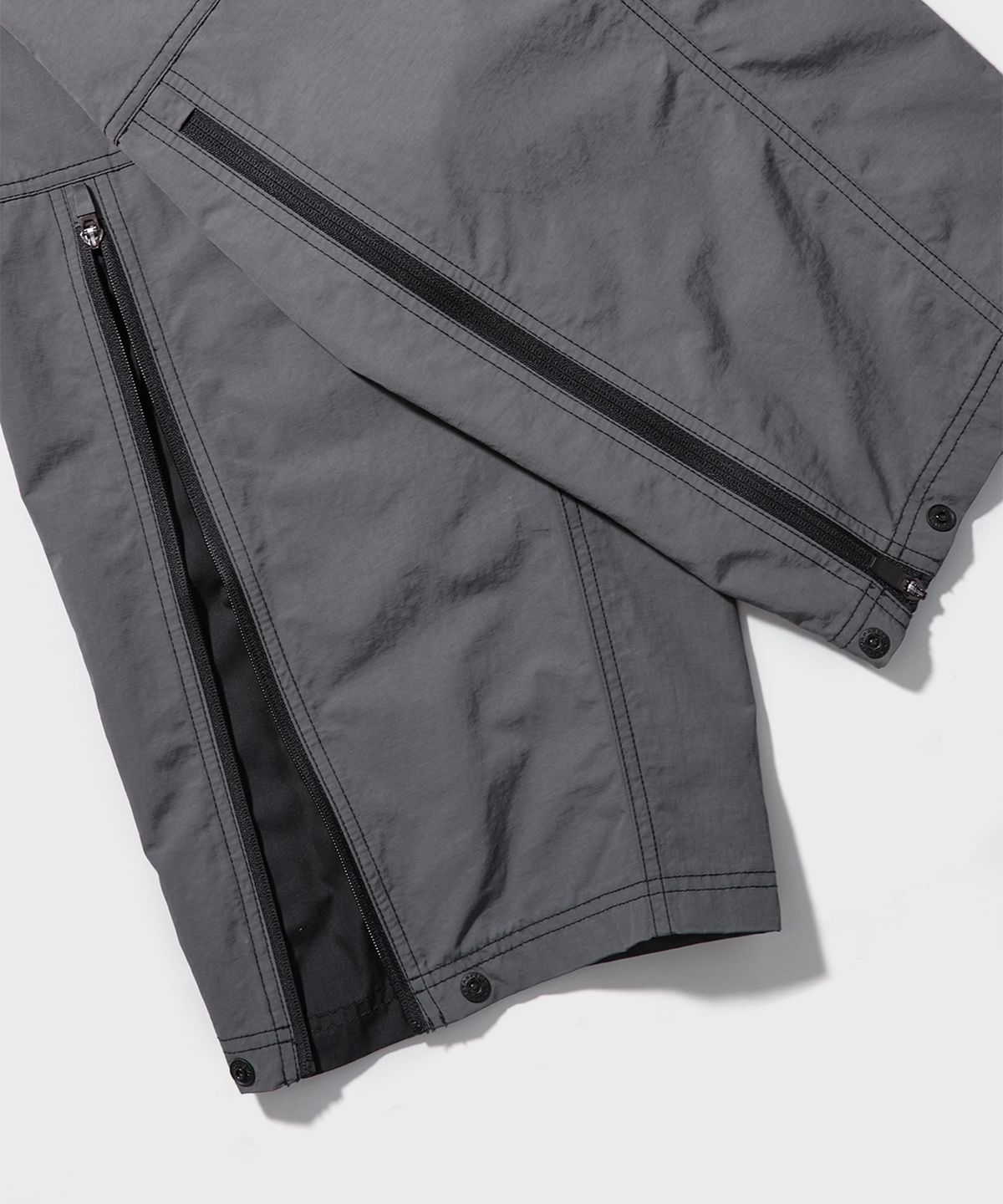 더블유엠씨(WMC) 립스탑 지퍼 카고팬츠_CHARCOAL GREY