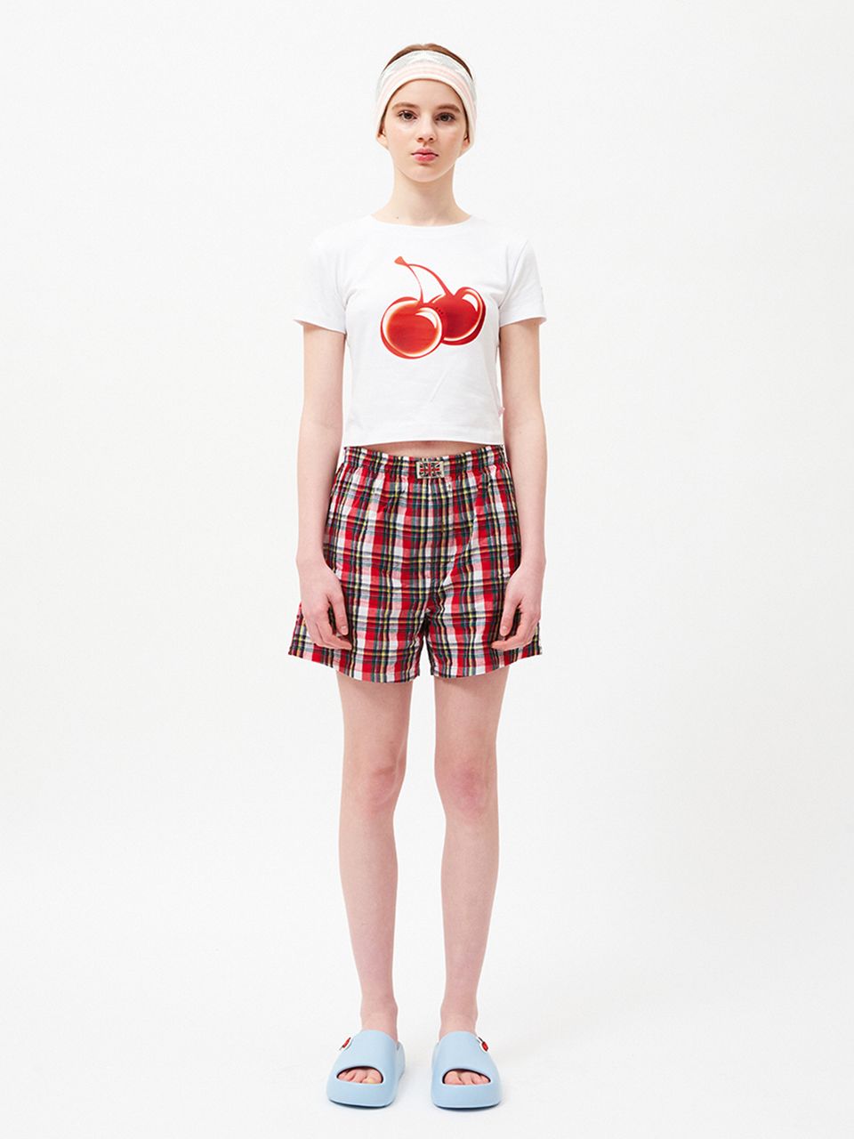 MUSINSA | KIRSH Big Cherry Hotfix Point Cropped T-Shirt [White]