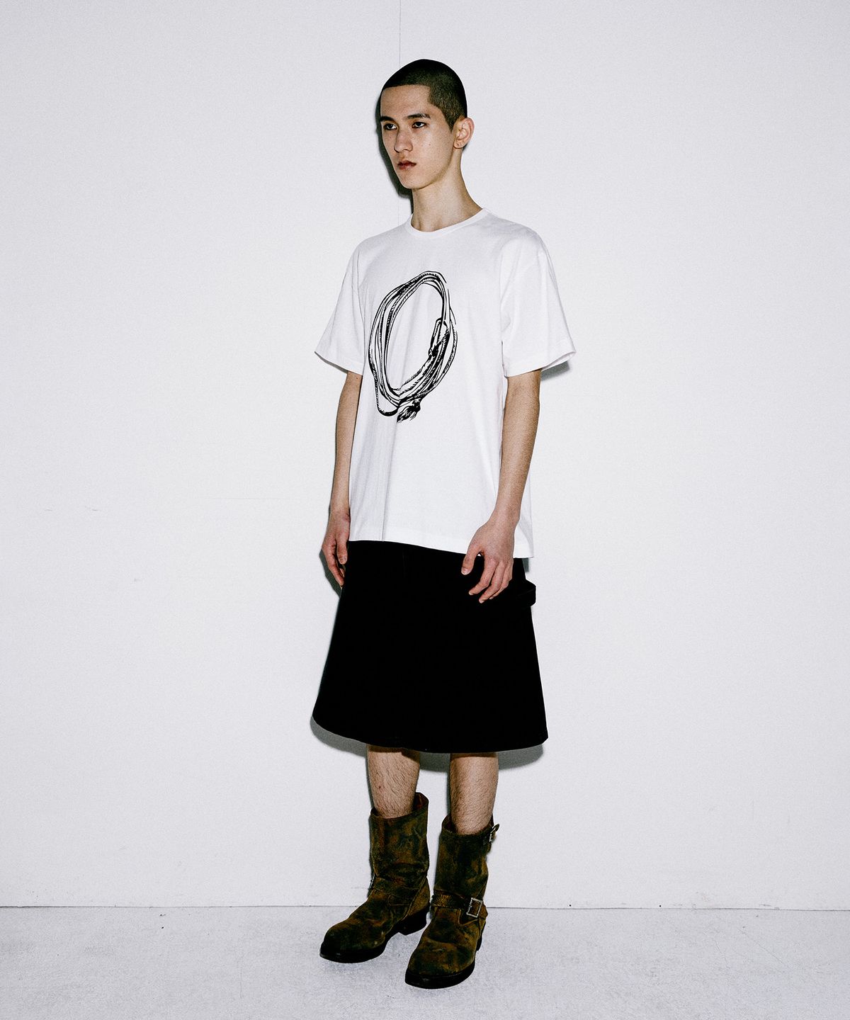 더바이닐하우스(THEVINYLHOUSE) CARPENTER DENIM SHORTS BLACK (VH2EMUPA60A)