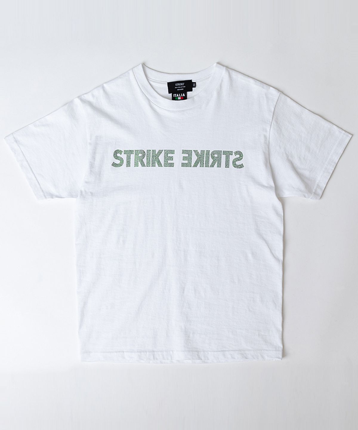 스트라이크(STRIKE) 스페셜리티 크리스탈 리버설 로고 티 (WHITE_GREEN)