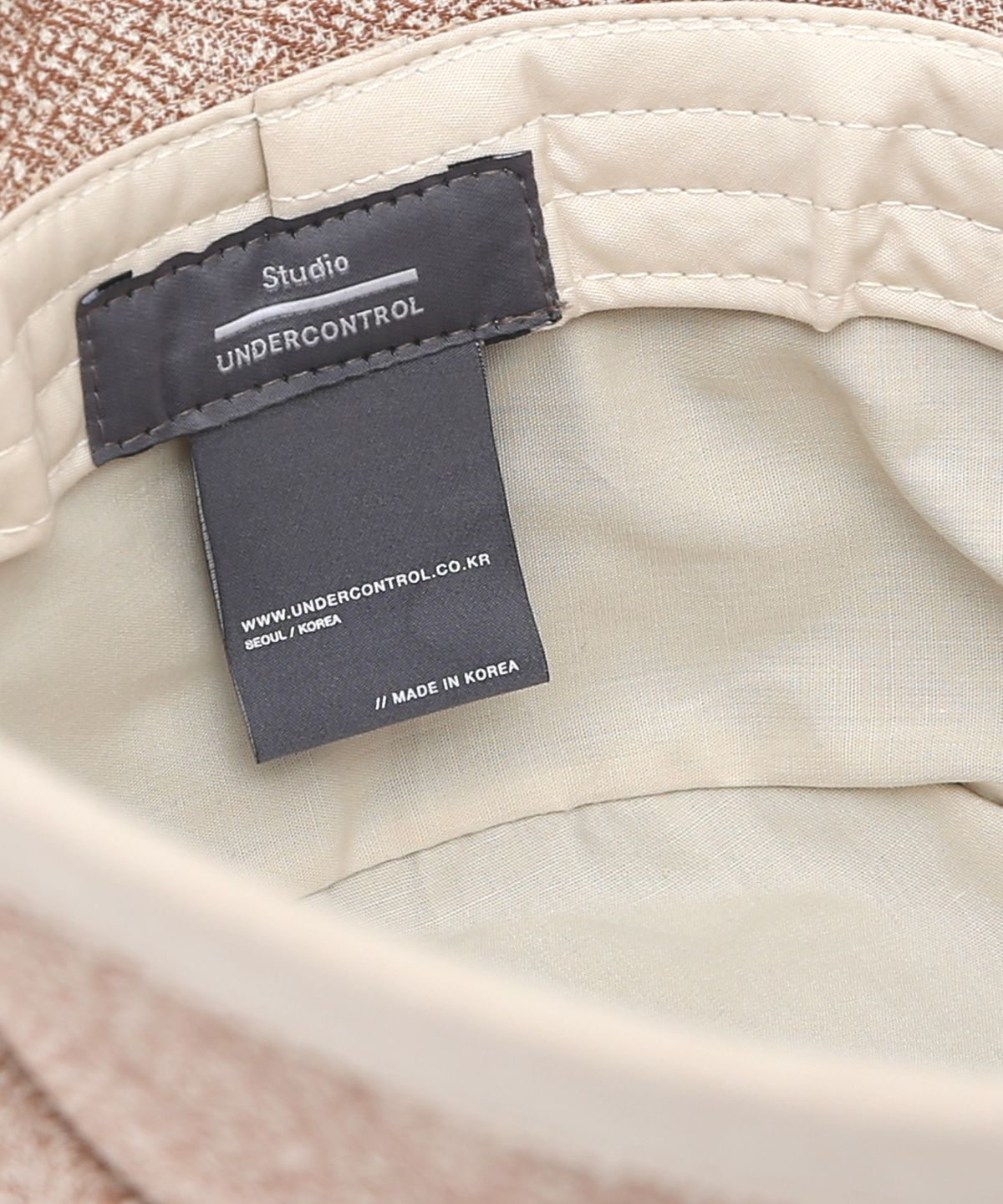 언더컨트롤 스튜디오(UNDERCONTROL STUDIO) 코튼 버킷햇 DROP BUCKET / COTTON HB / LINE BEIGE