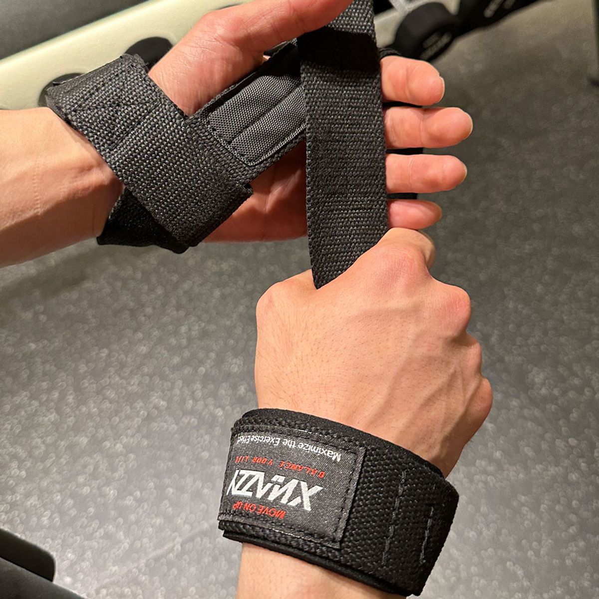 엑스네지(XNAZZY) 리프팅 스트랩 XN23SPUAC03 BLACK