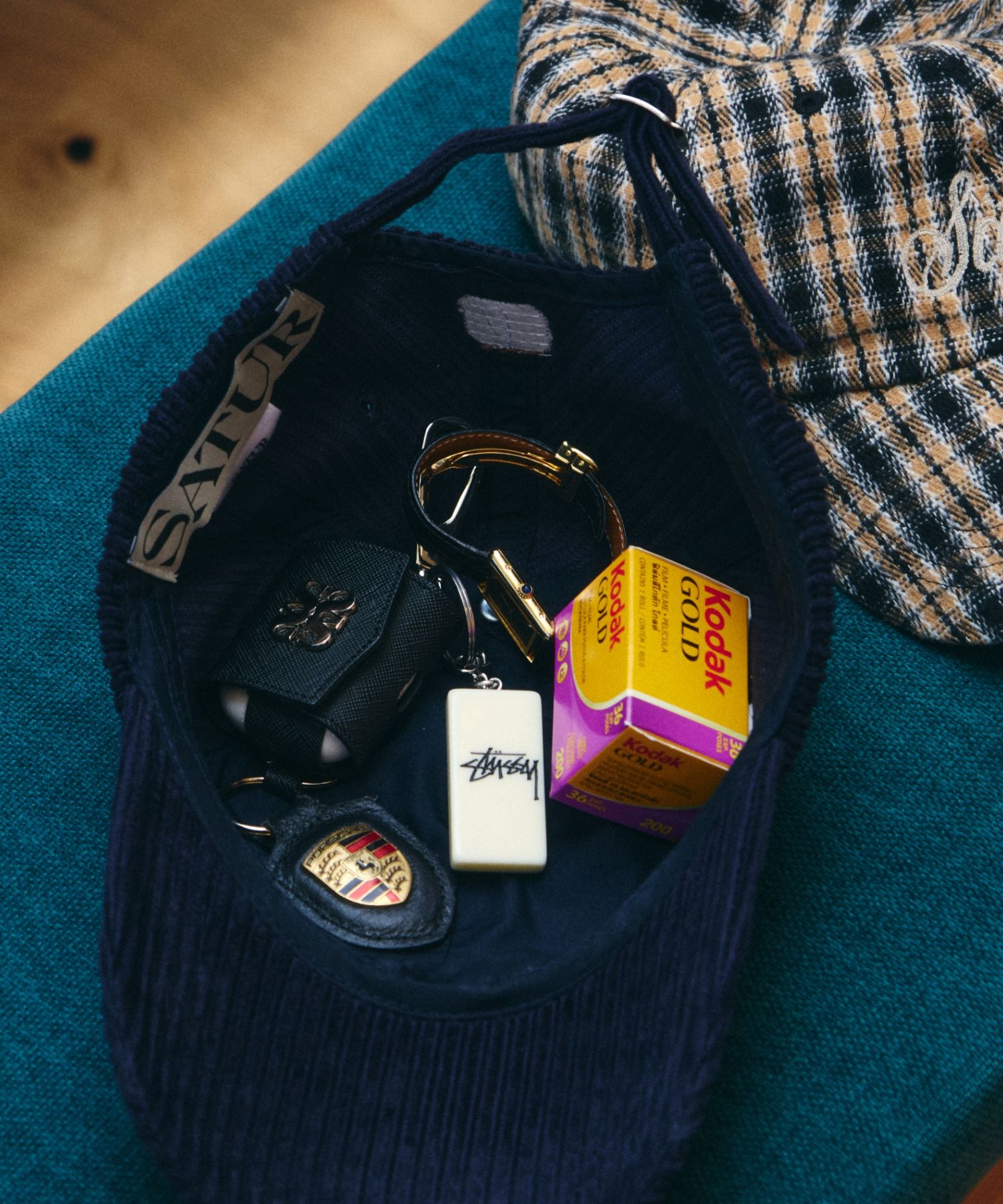 MUSINSA公式 | SATUR Satur Keyring Leather AirPods Case Matt