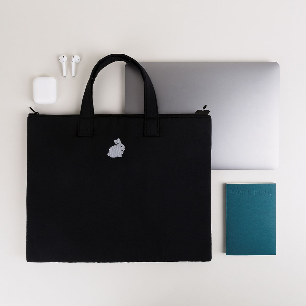 올뉴프레임(ALL NEW FRAME) Airy Laptop Bag - 해피블랙래빗 (13/15인치)