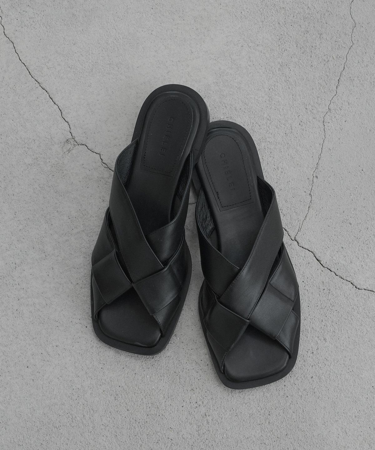 키에레이(CHIELEI) CROSS SANDAL [C3S09 BK]