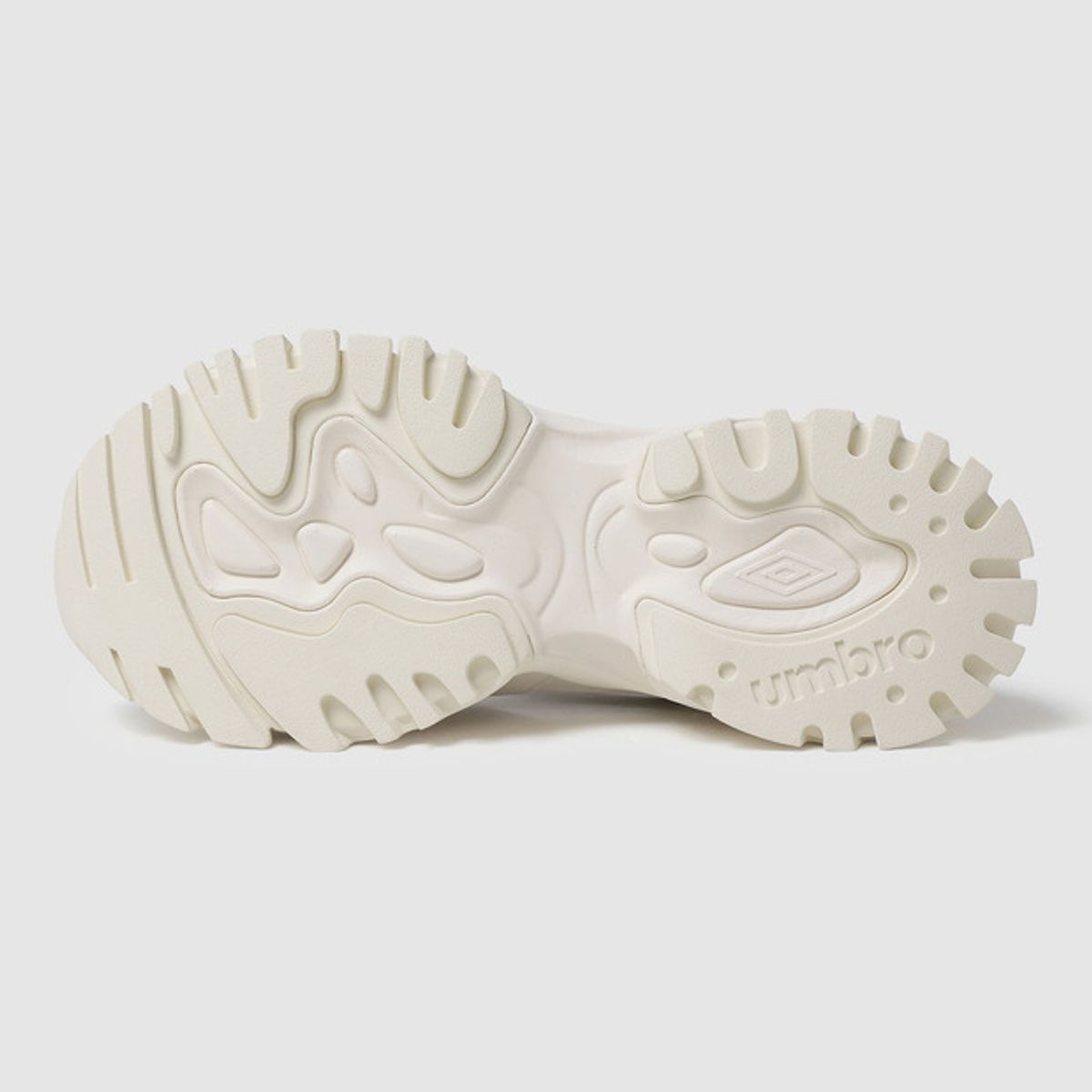 엄브로(UMBRO) BUMPY LAYER (범피 레이어) 베이지(UQ223ESA49)