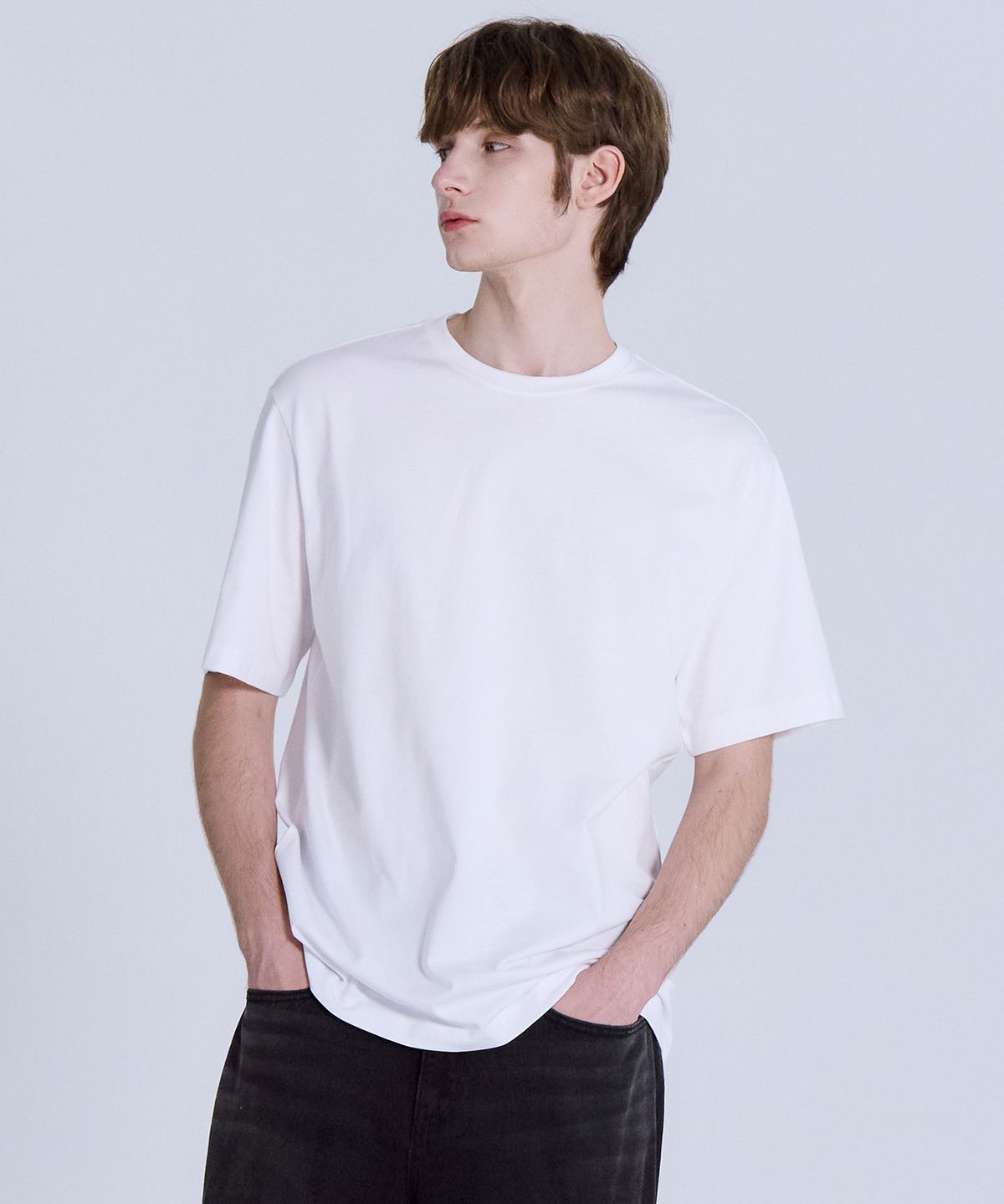 베이직하우스(BASIC HOUSE) 면 16수 오버핏 크루넥 반팔티셔츠 화이트