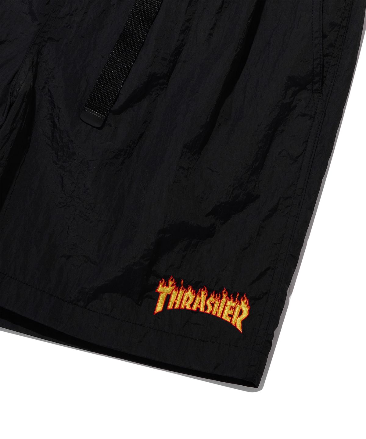 트레셔(THRASHER) 플레임 나일론 쇼츠 블랙