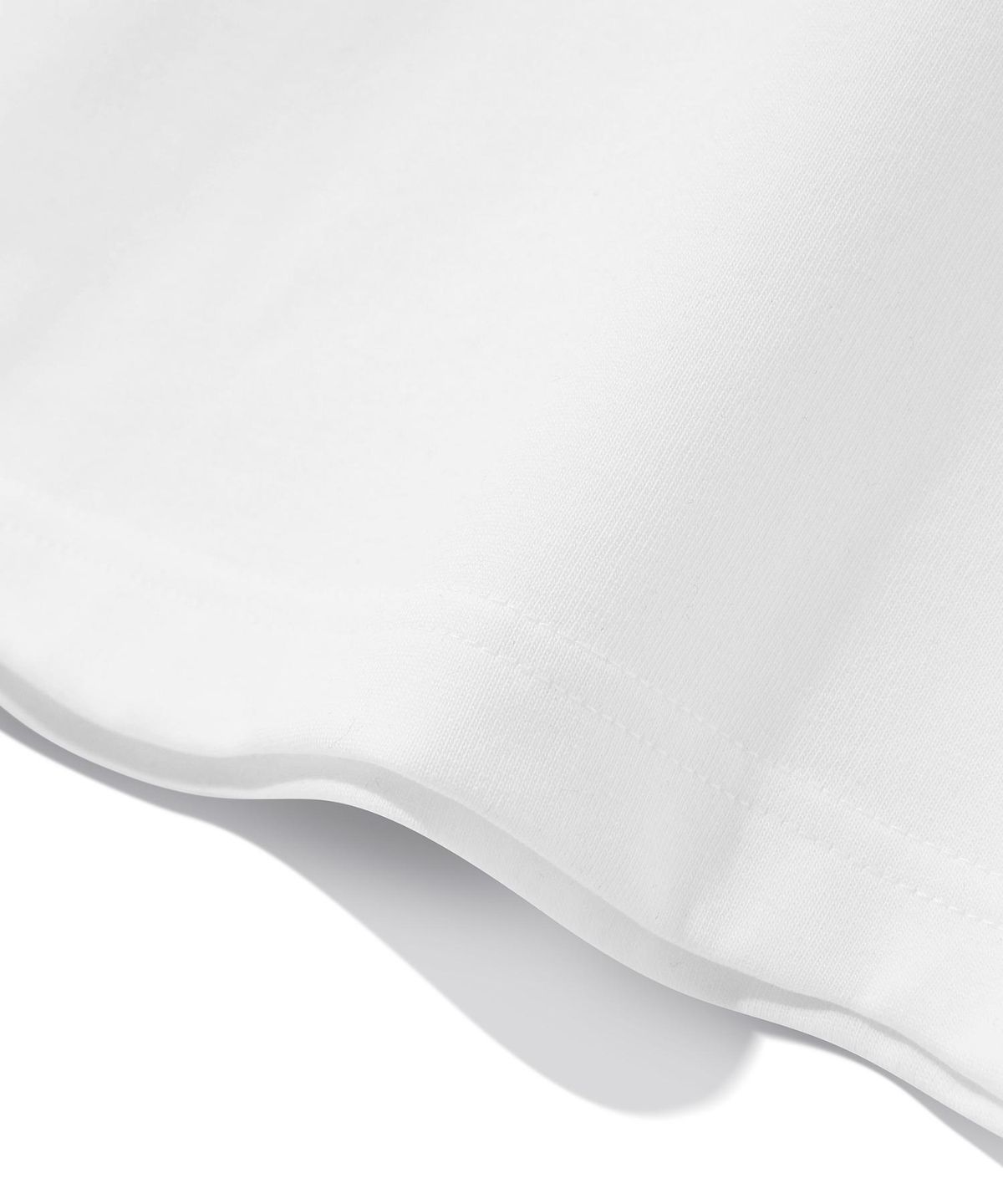 다이아몬드 레이라(DIAMOND LAYLA) Curved Neck Logo Short Sleeve T-shirt T75 White
