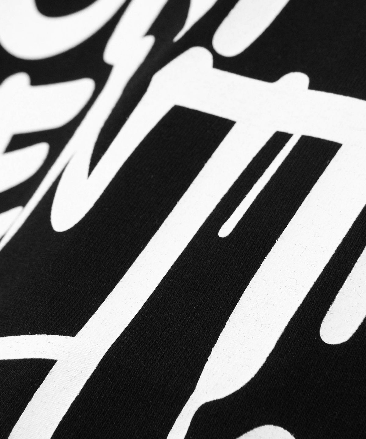 다이아몬드 레이라(DIAMOND LAYLA) Unrelenting Graffiti Short Sleeve T-shirt T79 Black