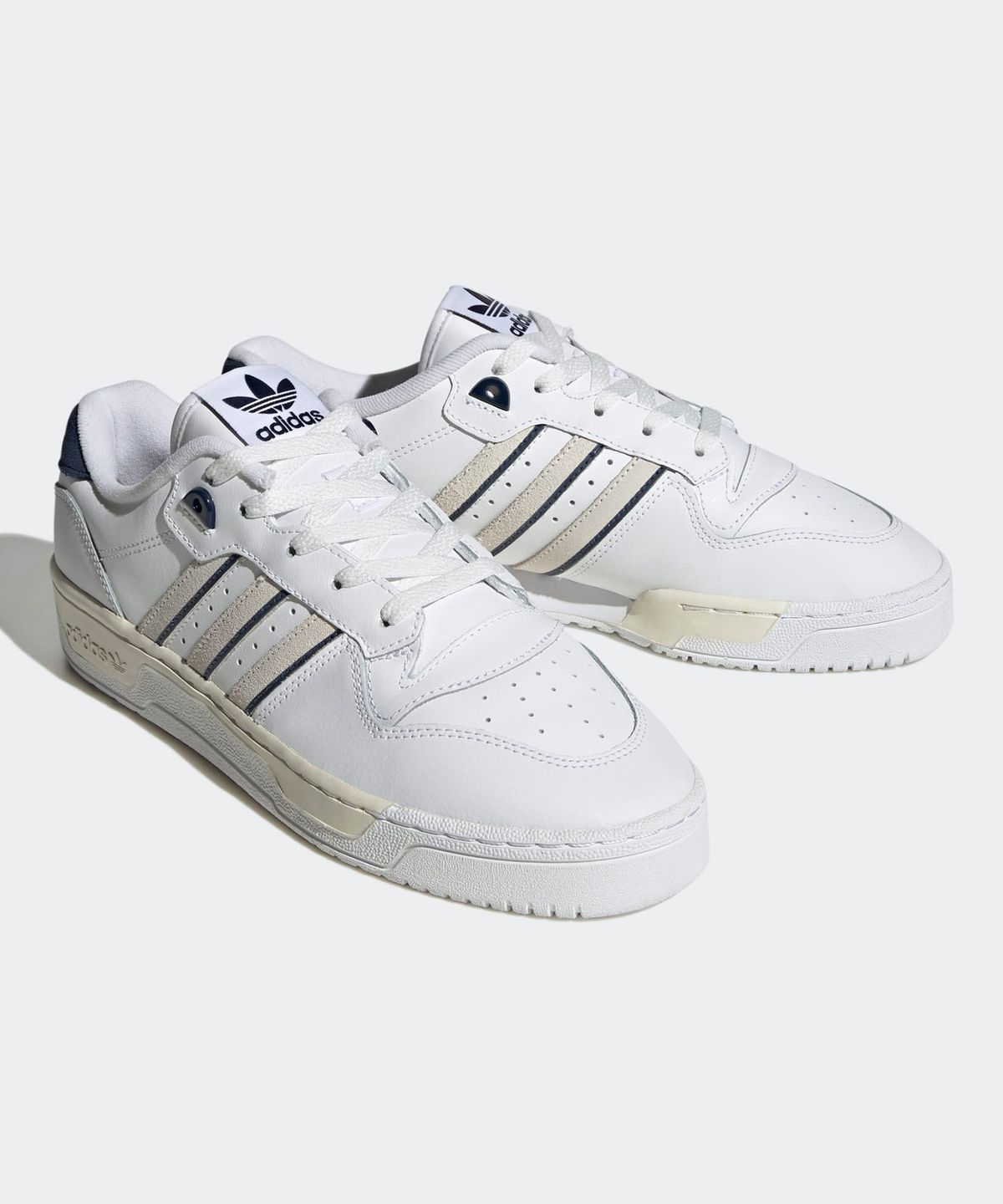 아디다스(ADIDAS) 라이벌리 로우 - 화이트:네이비 / IE4746