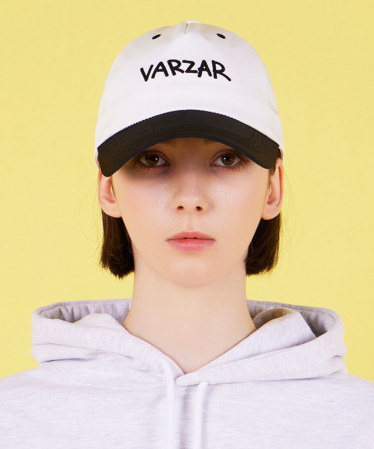바잘(VARZAR) 스크리블 투톤 5패널캡 화이트/블랙