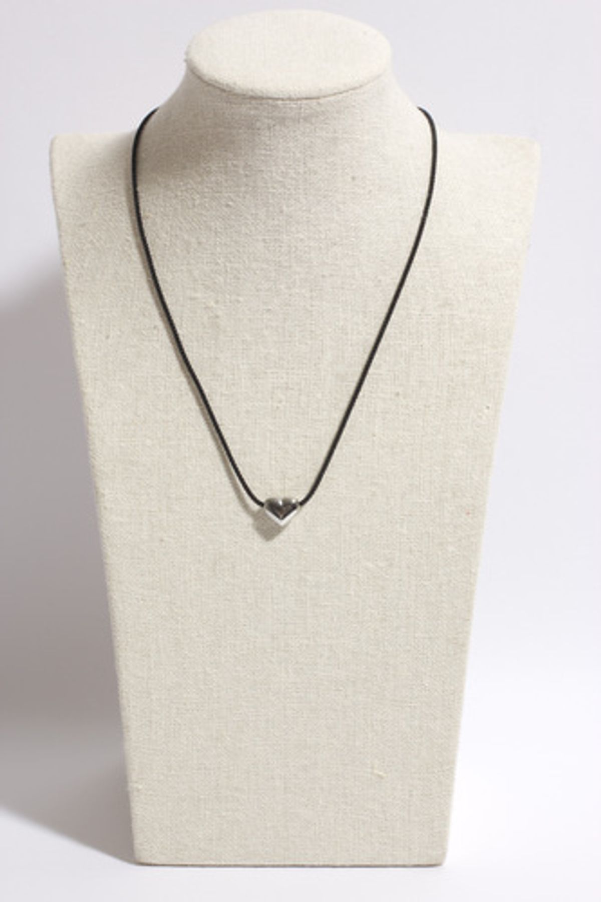 모드곤(MODGONE) 하트 블랙 실크리본 목걸이 Heart Black SilkenRibbon Necklace
