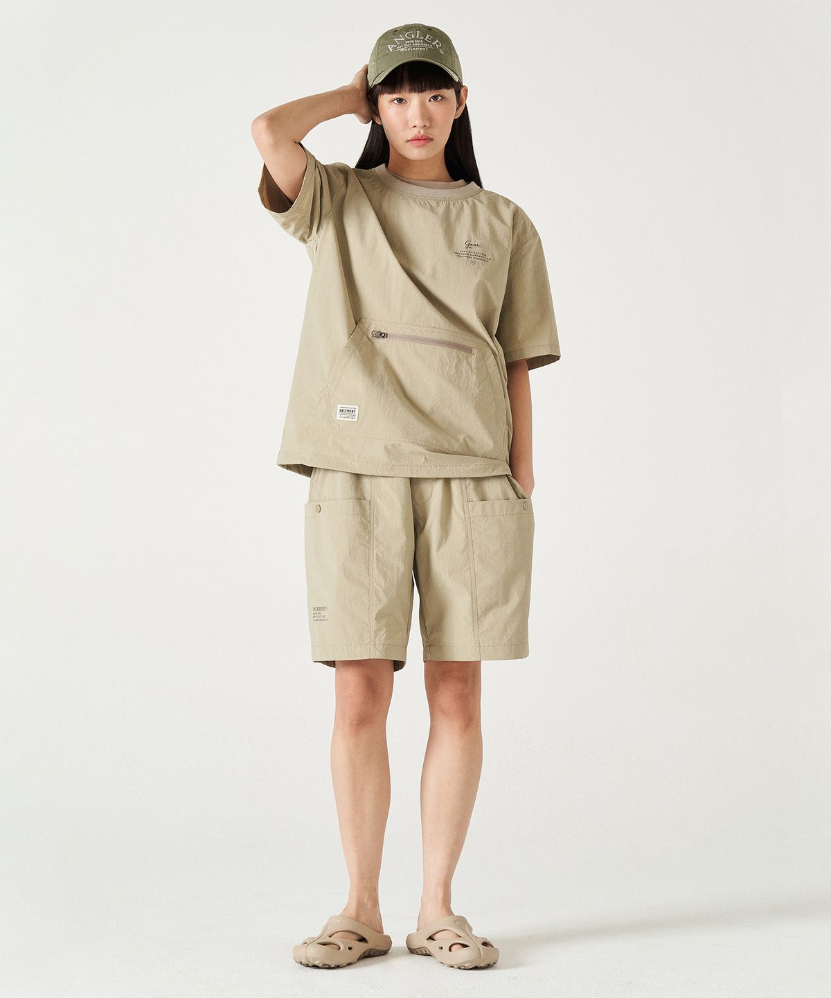 힐리먼트(HELEMENT) 트레버스 반팔 바람막이 (BEIGE)