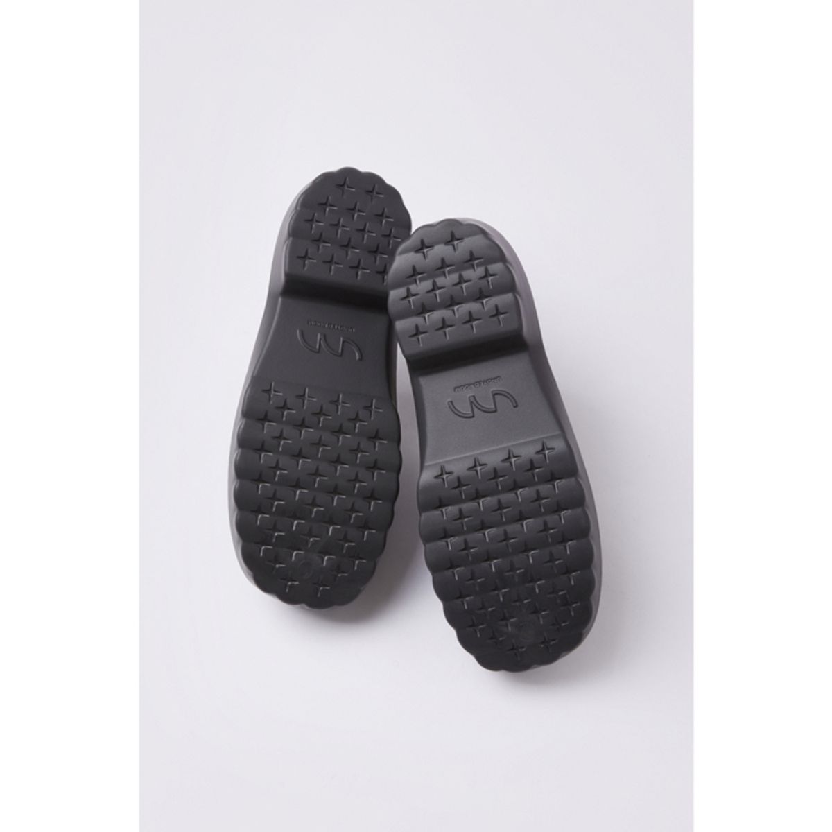 언다이드룸(UNDYEDROOM) LOG403 (BLACK)