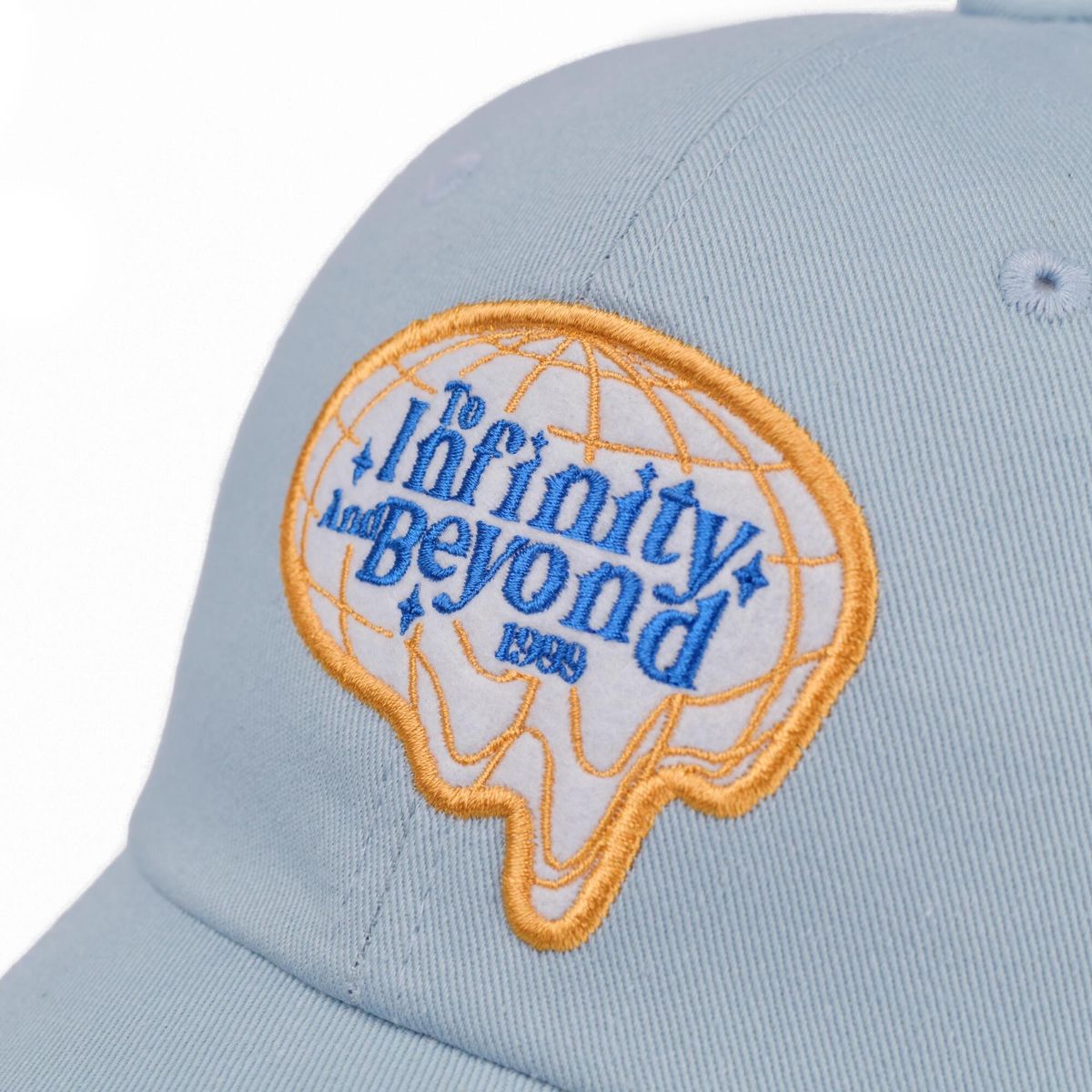 일레딧(ILLEDIT) INFINITY EMBLEM BALL CAP LIGHT BLUE