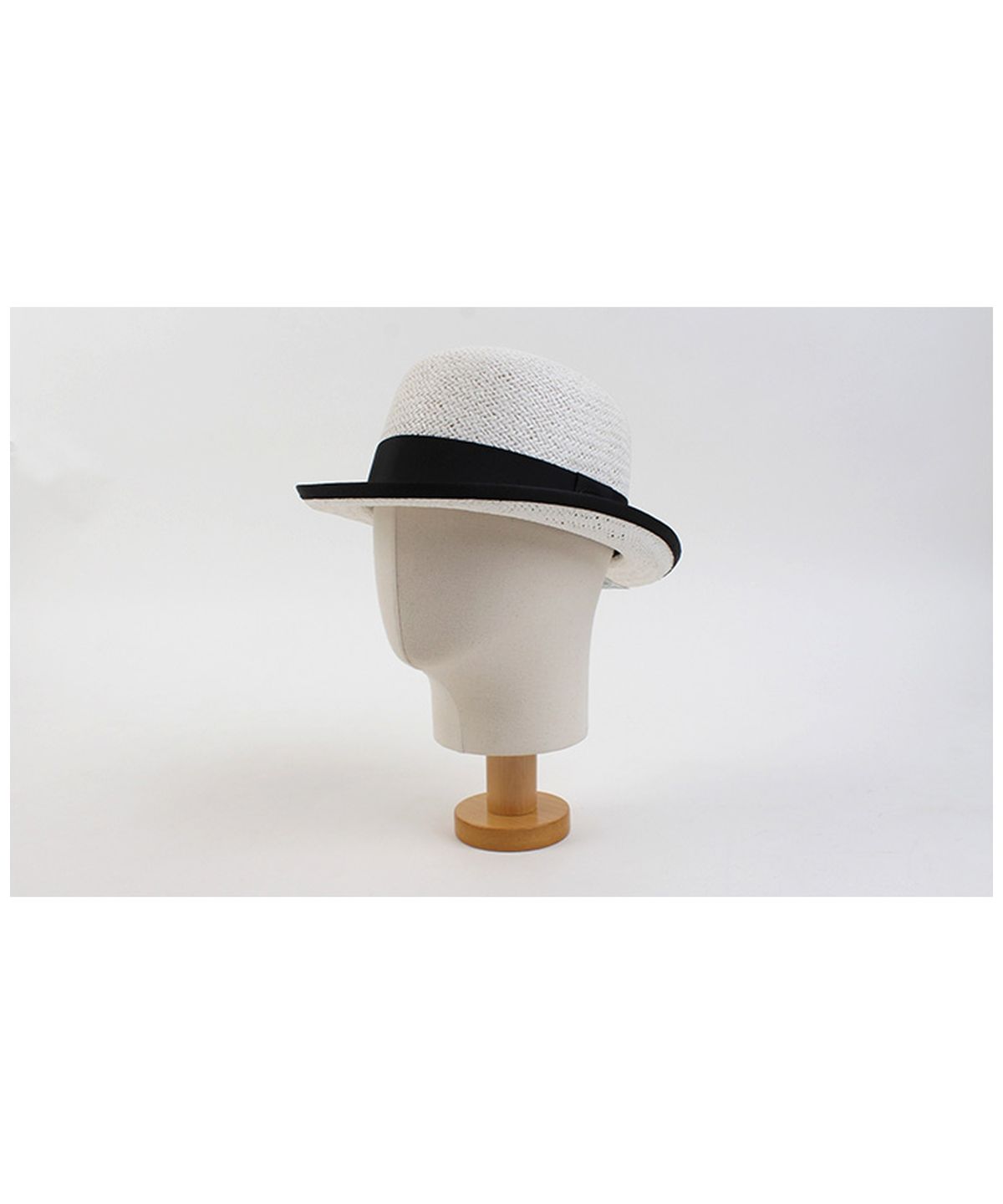 유니버셜 케미스트리(UNIVERSAL CHEMISTRY) Charlie White Summer Fedora 여름모자