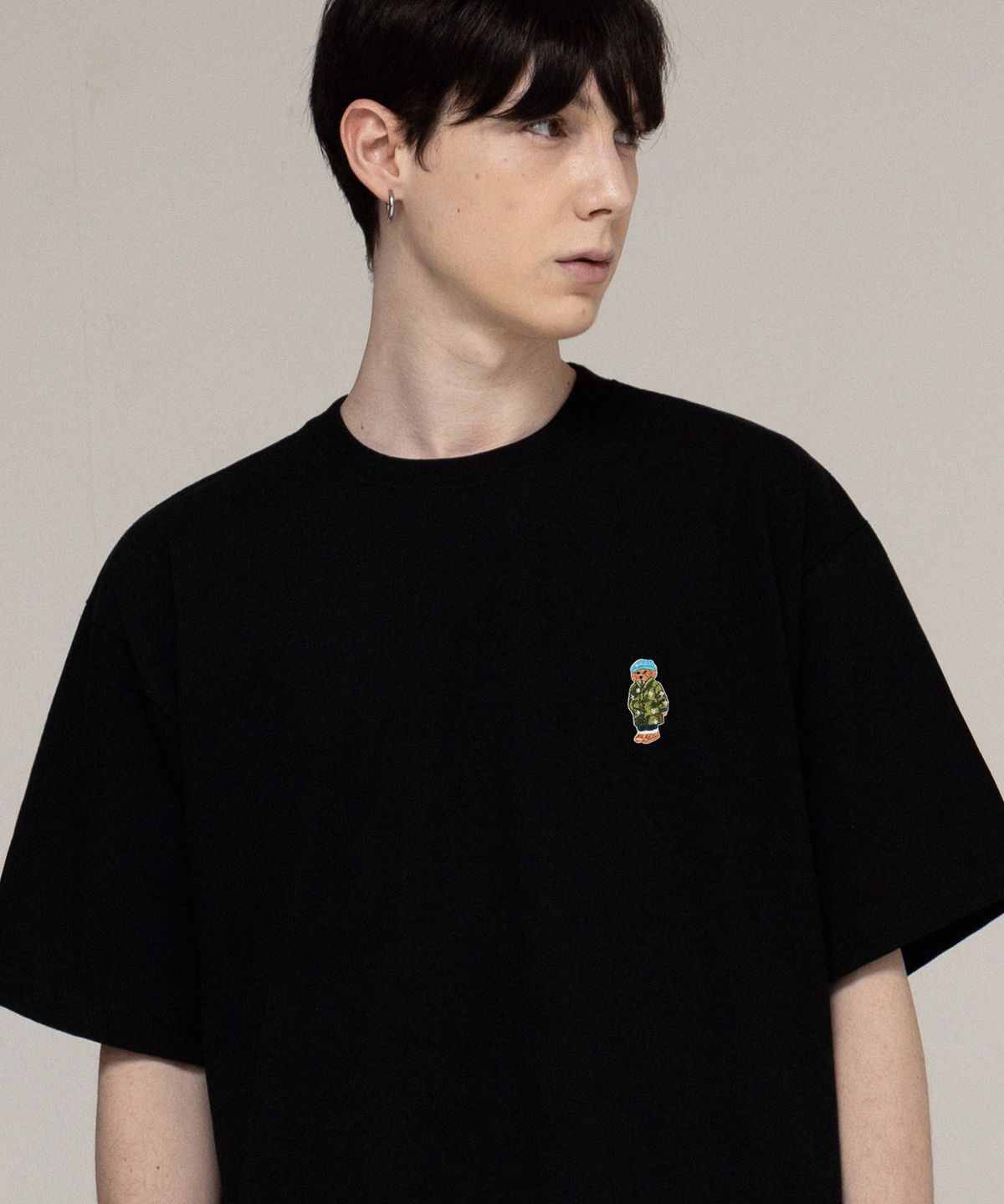 그레이버(GRAVER) [UNISEX]블루 비니 도그 자수 스트리버 반팔티_4color