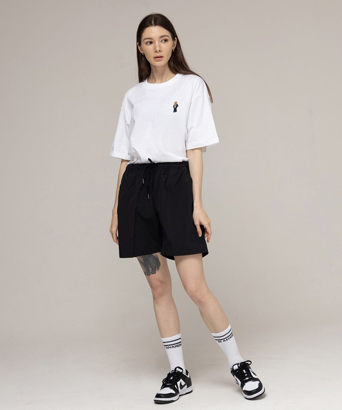그레이버(GRAVER) [UNISEX]타투 도그 자수 스트리버 반팔티_3color