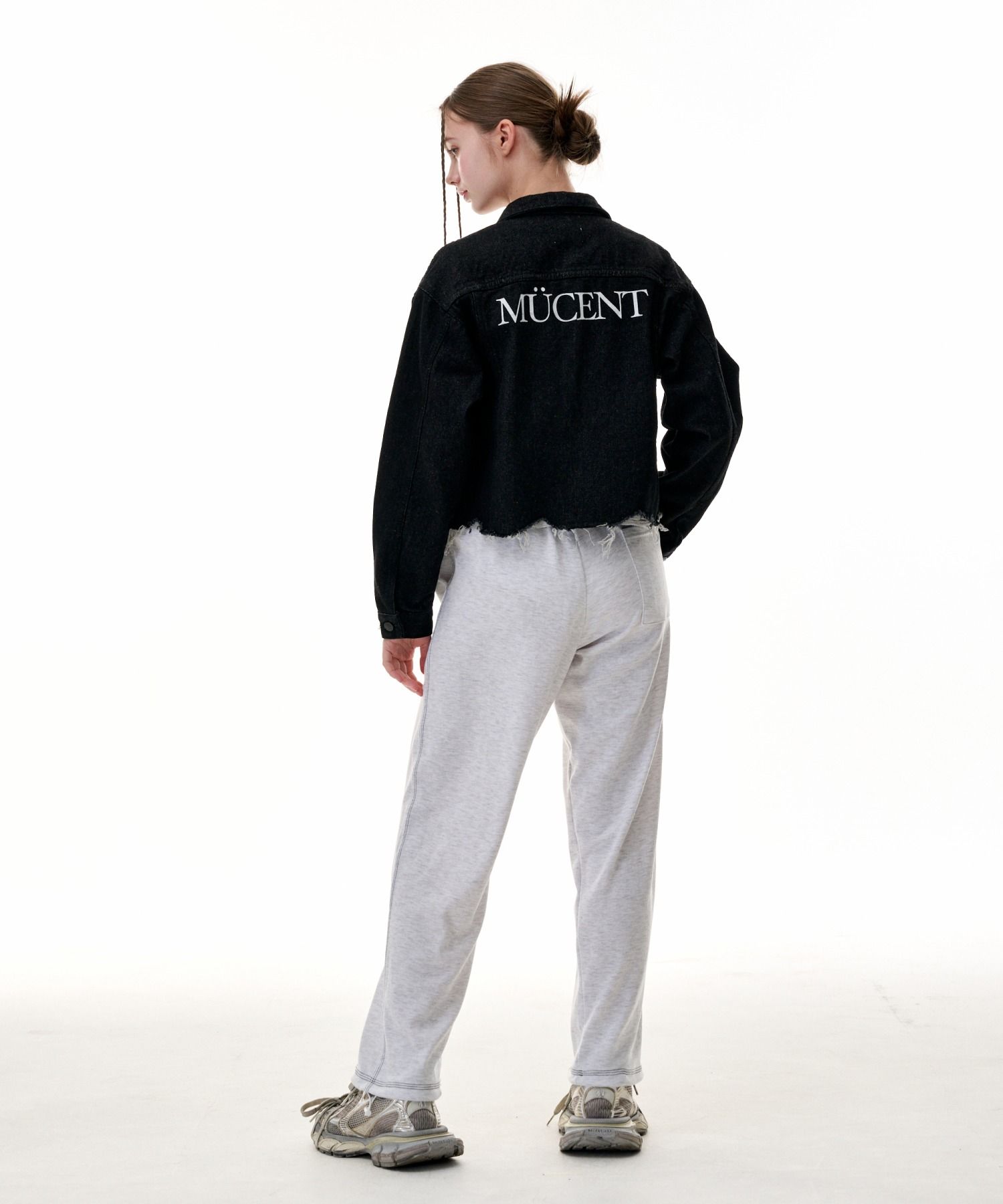 MUSINSA | MUCENT Cropped damage black and blue denim jacket