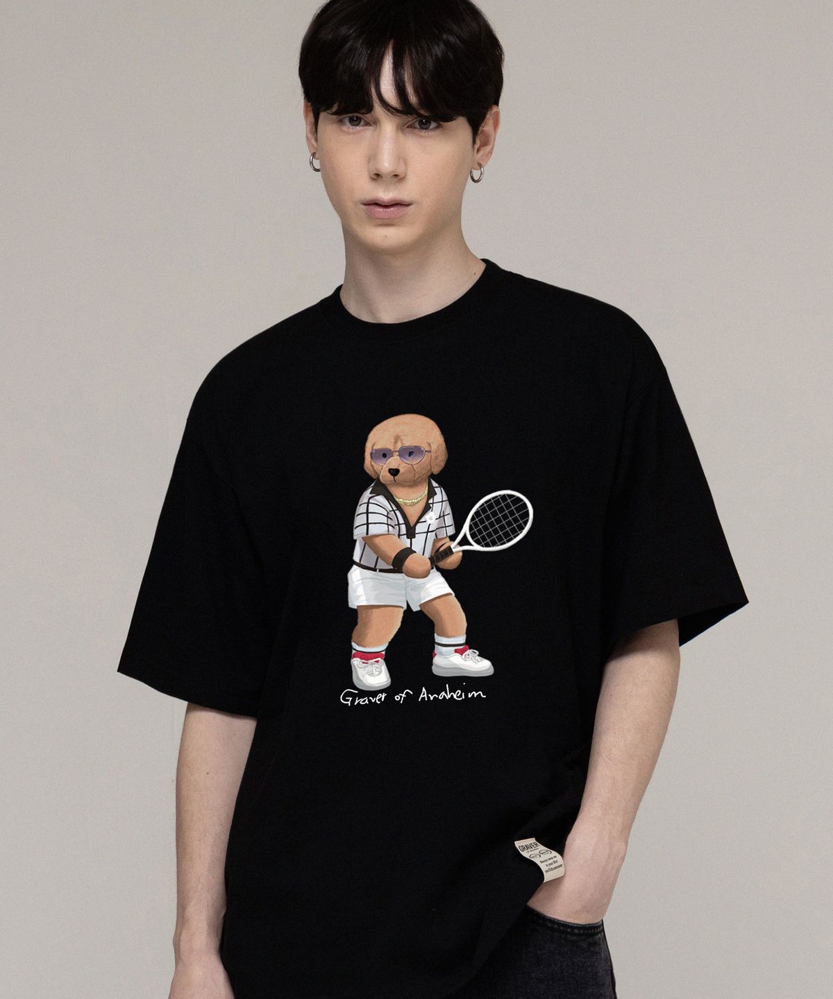 그레이버(GRAVER) [UNISEX]테니스 도그 스트리버 반팔티_블랙