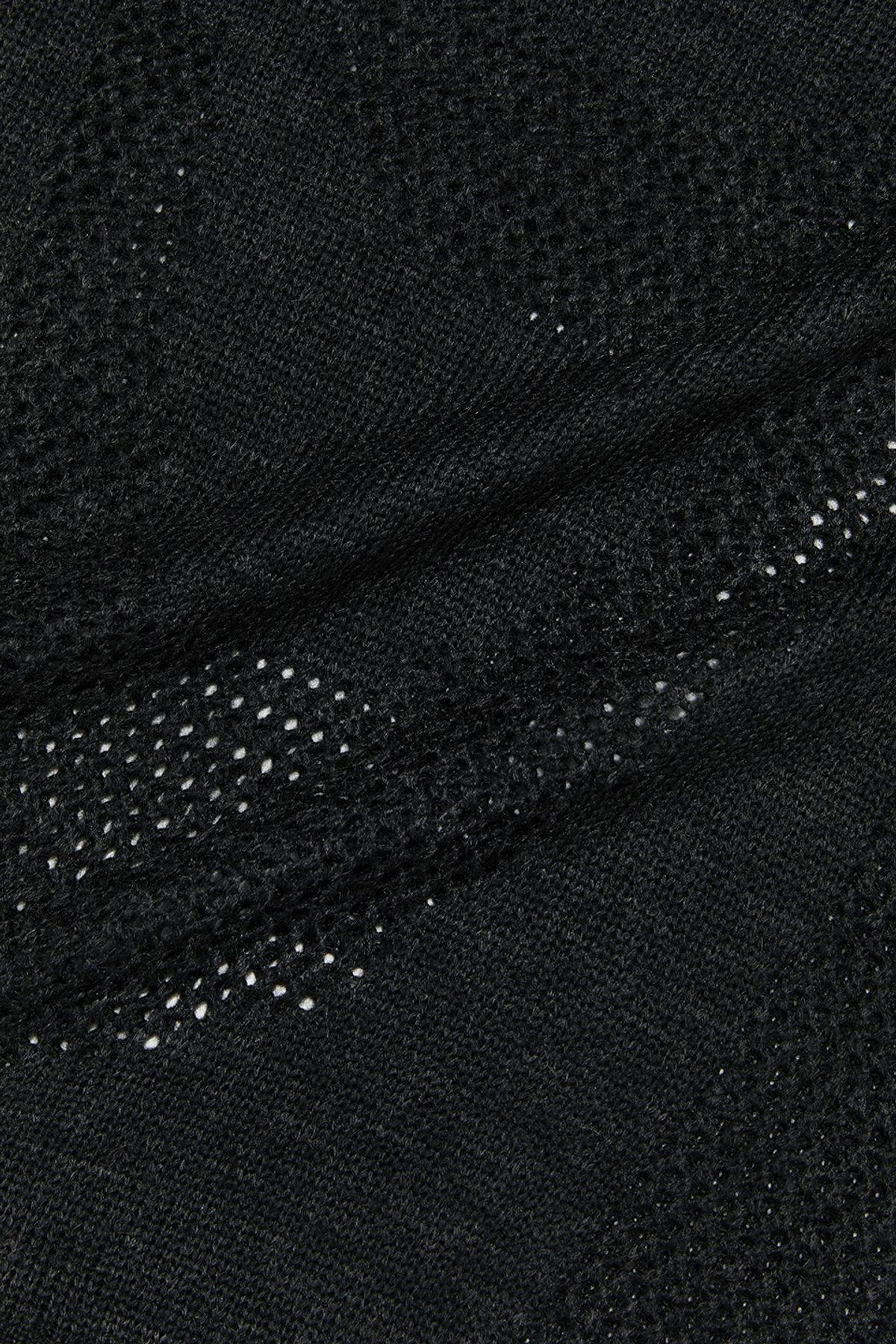 비바스튜디오(VIVASTUDIO) GROWTH RING HALF KNIT [CHARCOAL]