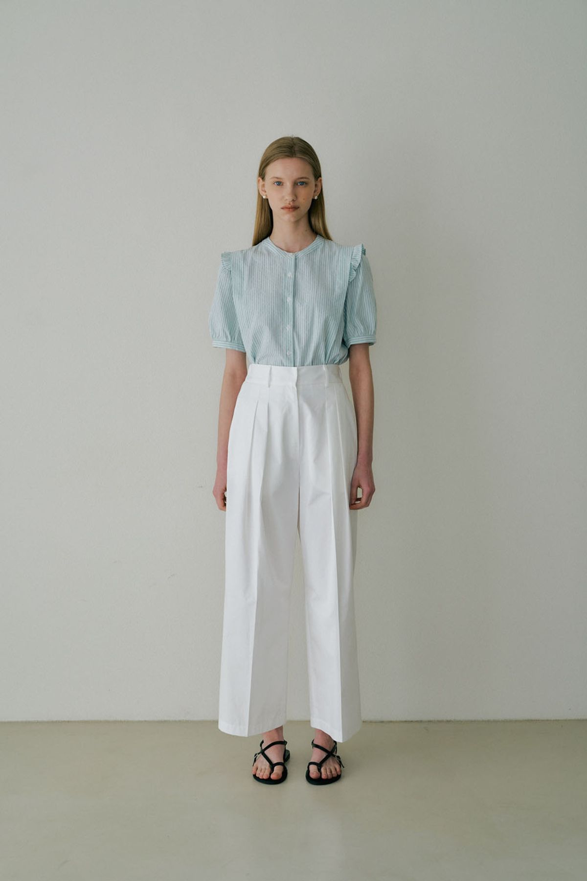 더페니(THE PENNY) TWO TUCK BANDDING SLACKS