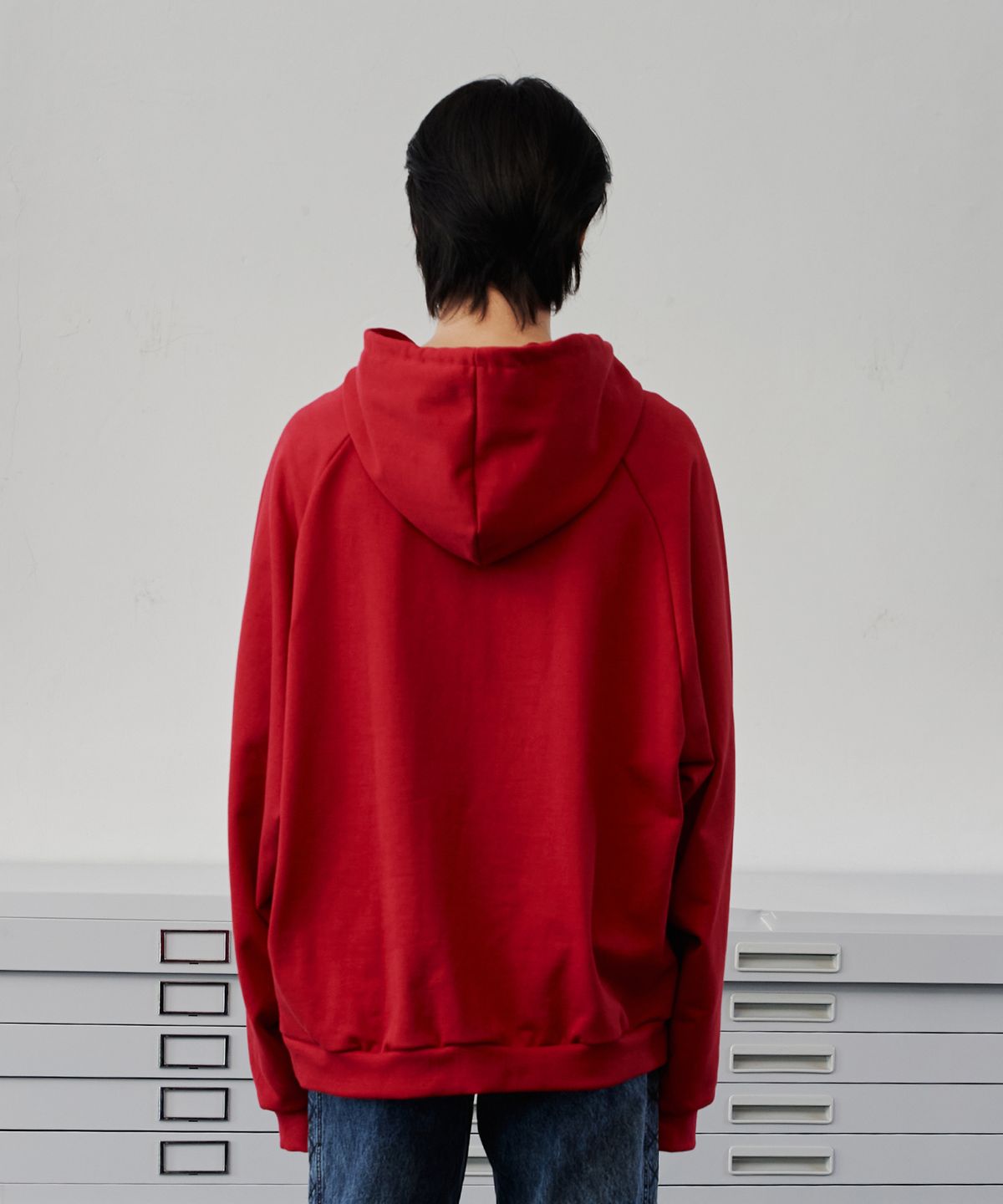 디메이든(DEMADEN) THREE SWEEPERS VINTAGE HOODIE RED