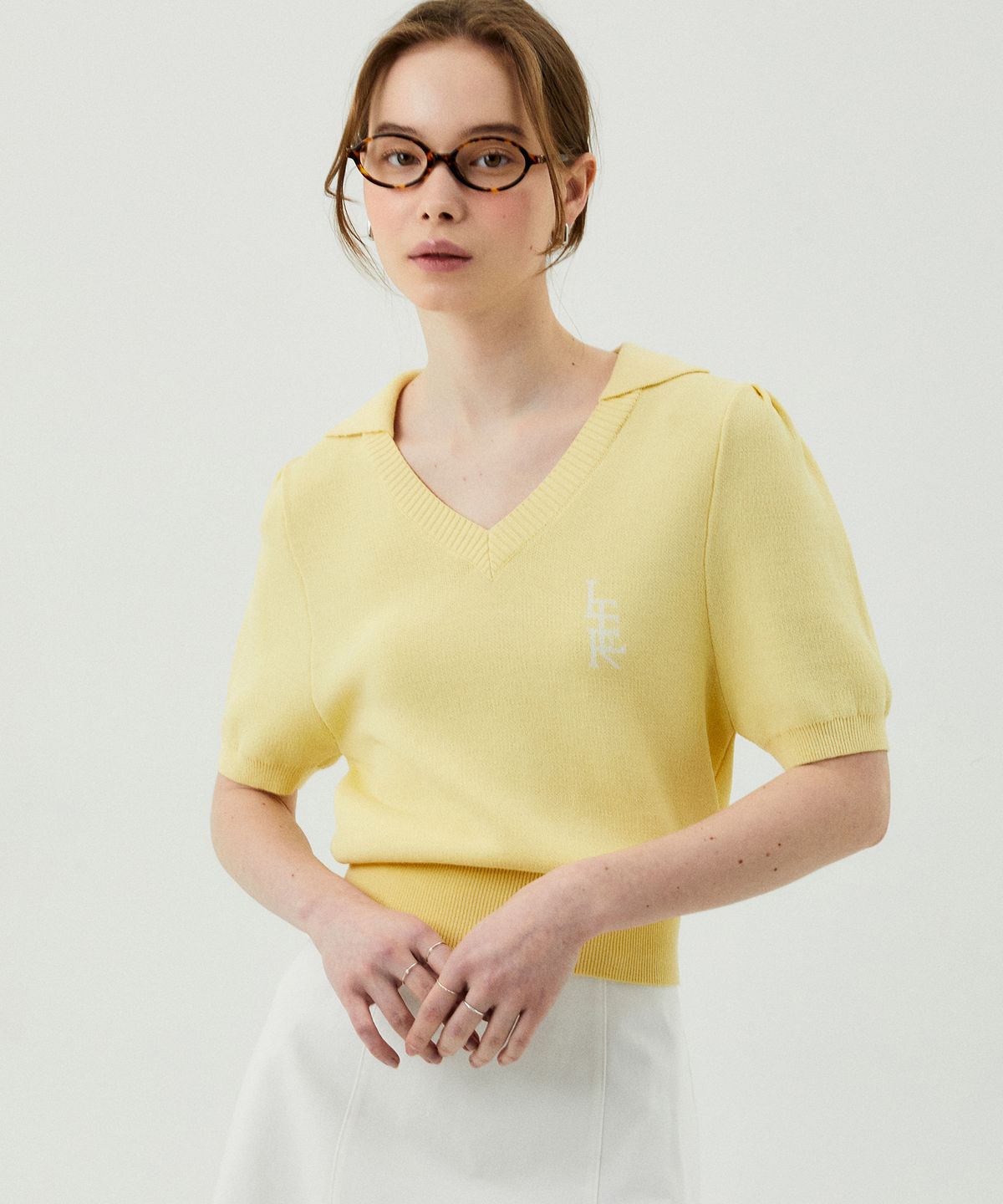잇터(ITER) JACQUARD COLLAR V-NECK HALF KNIT_LEMON