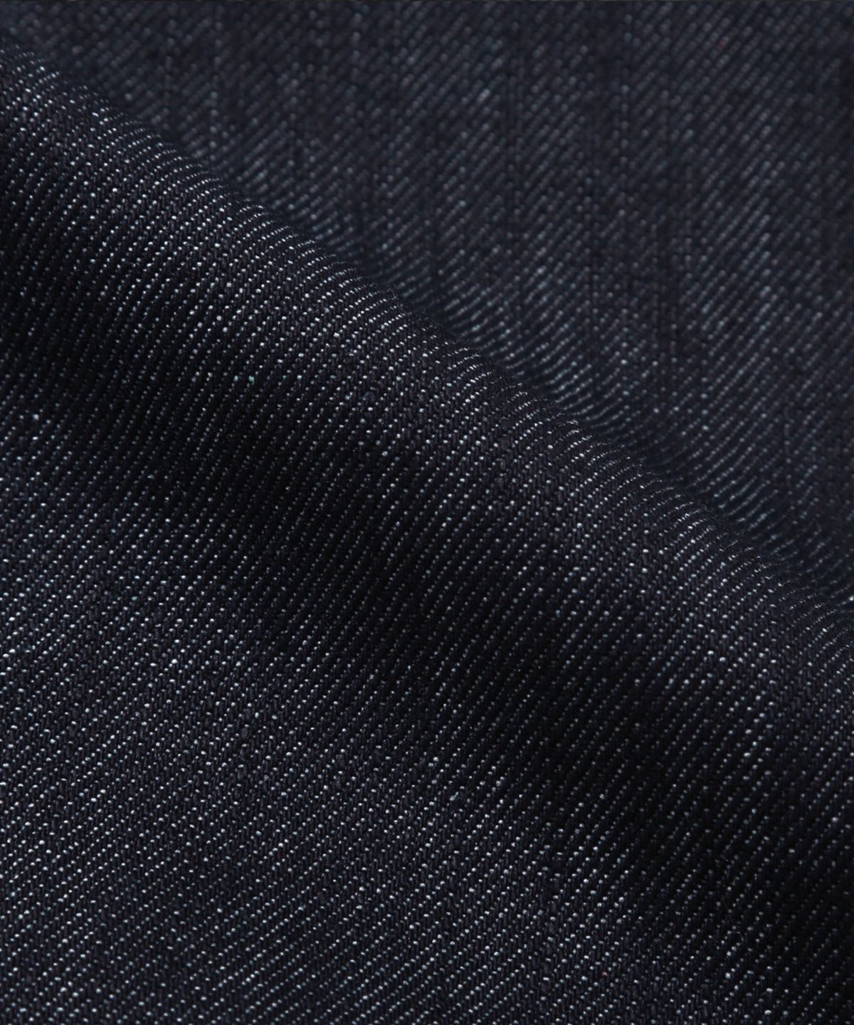 트릴리온(TRILLION) 레인 슬럽 투턱 버뮤다 데님 쇼츠 (INDIGO)