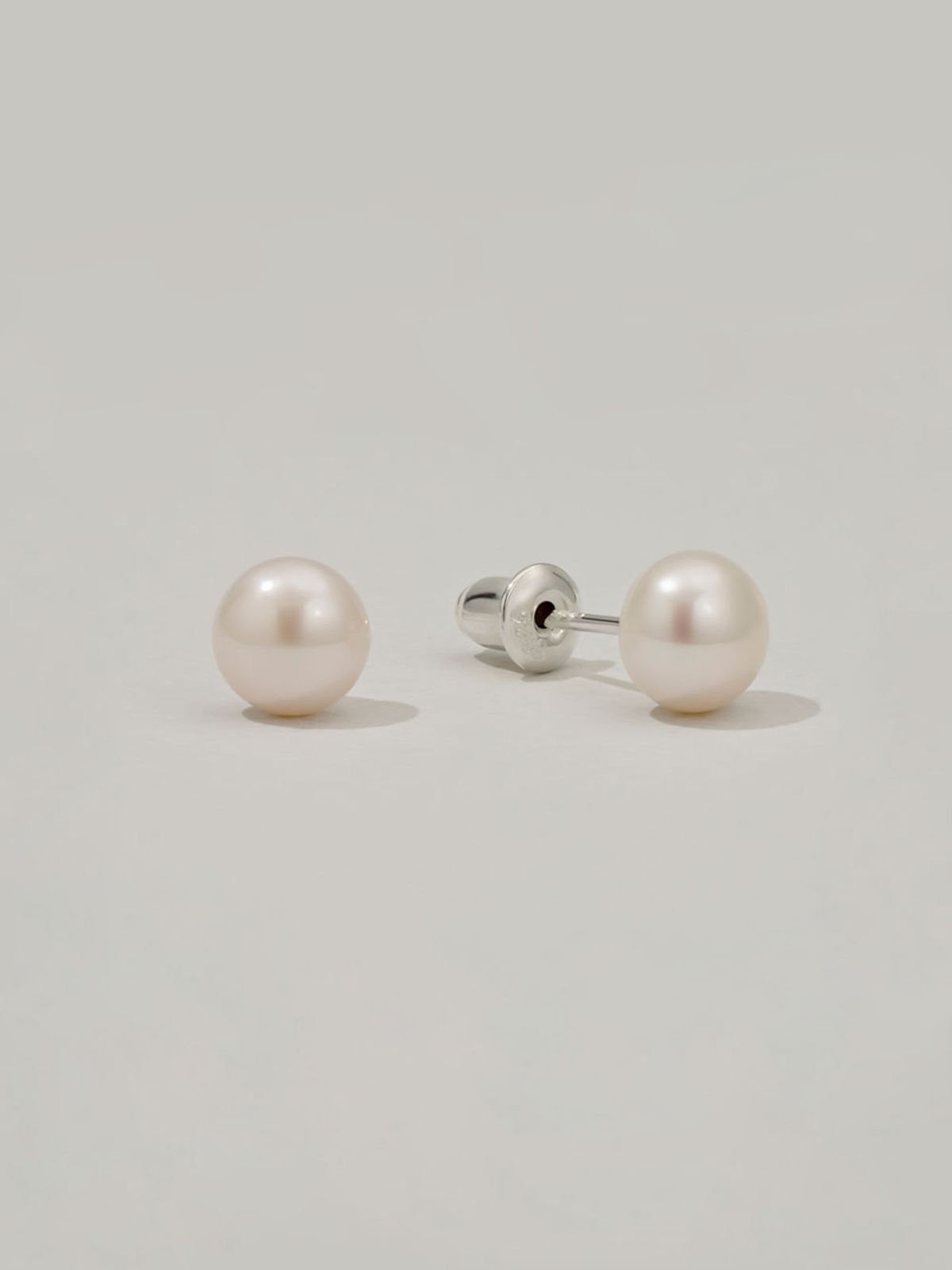 마나에트(MANAET) 6mm Pearl Stud E