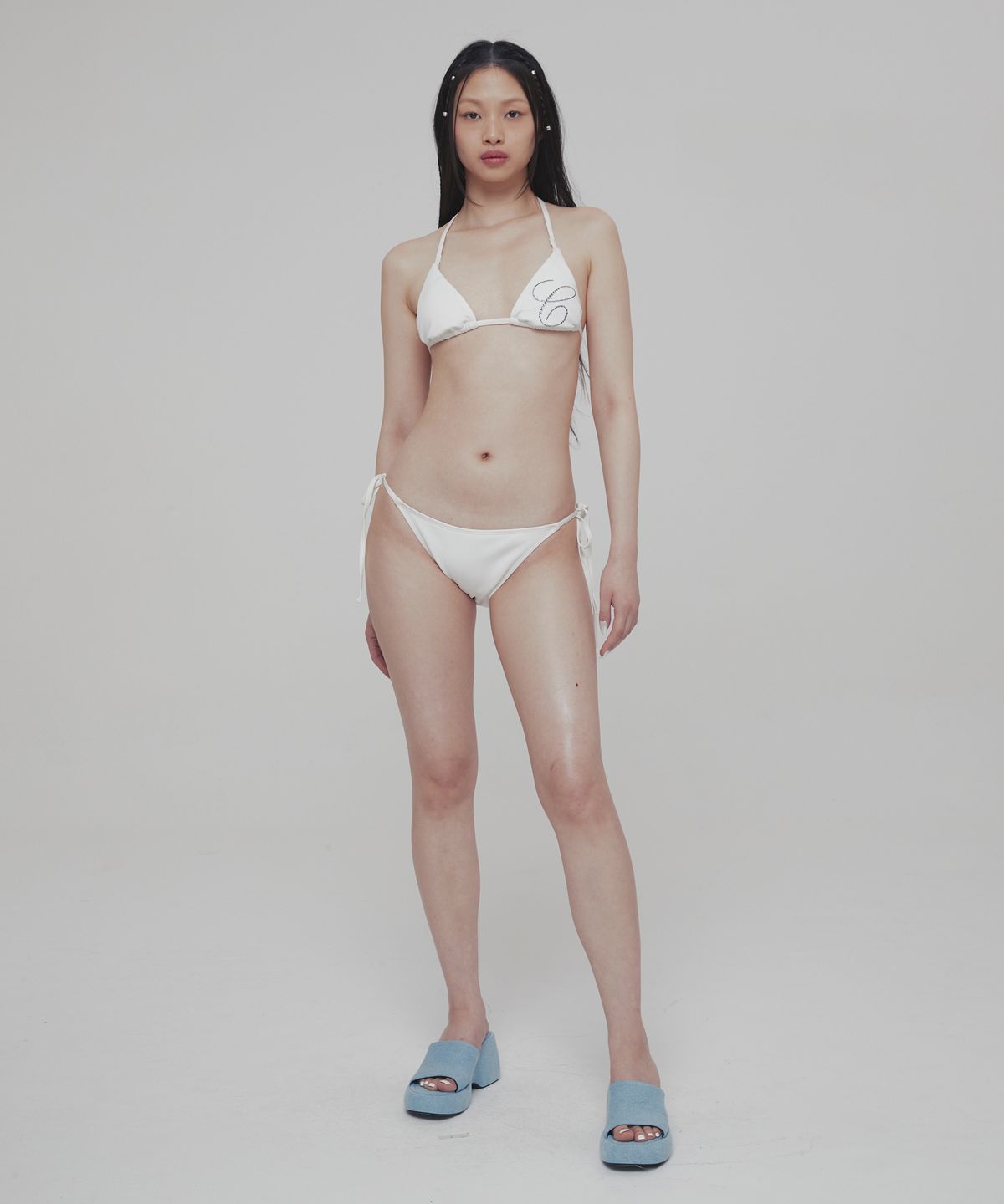 큐리티(CURETTY) C LOGO RHINESTONE BIKINI_WHITE