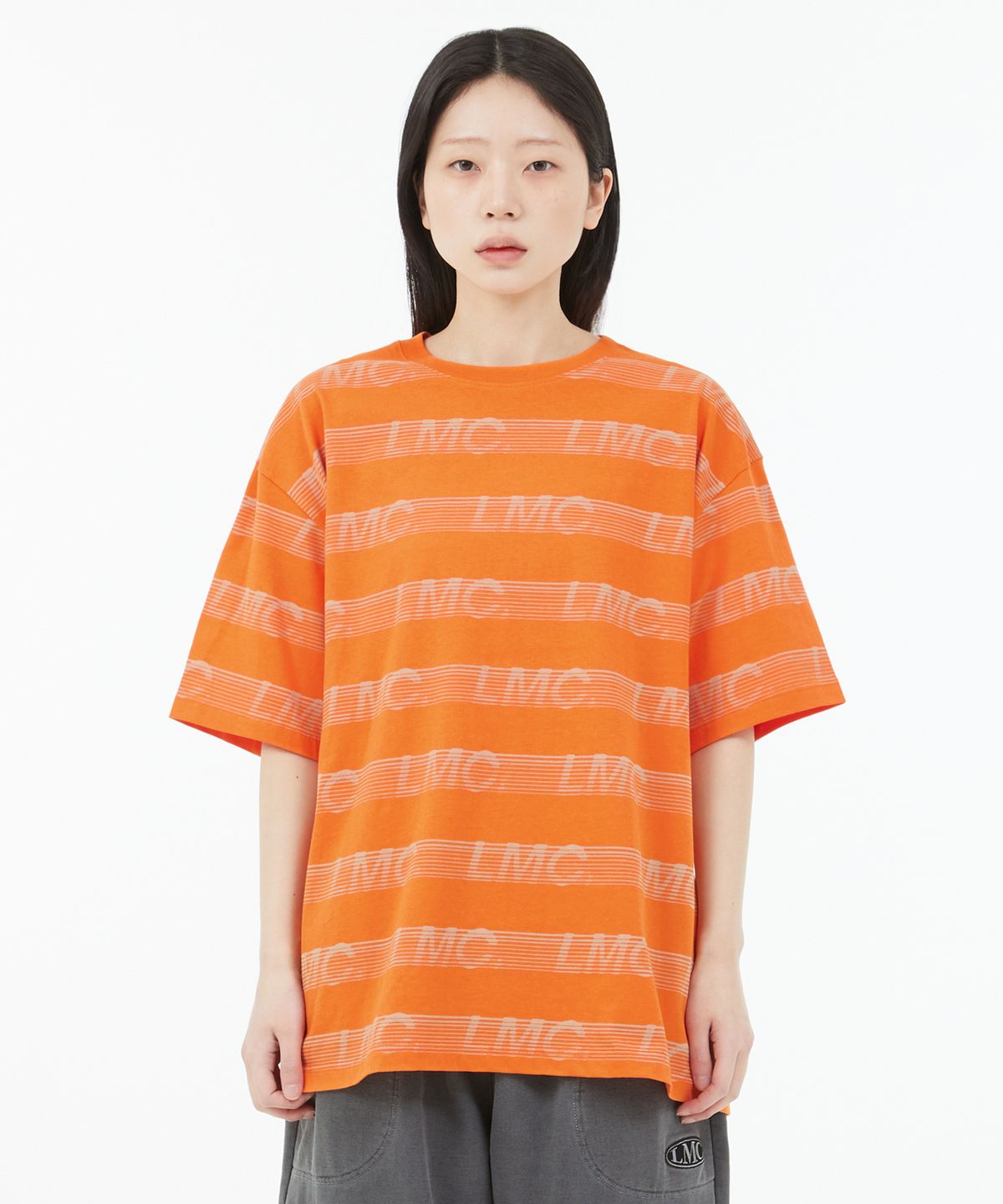 엘엠씨(LMC) BLIND ITALIC STRIPE TEE black