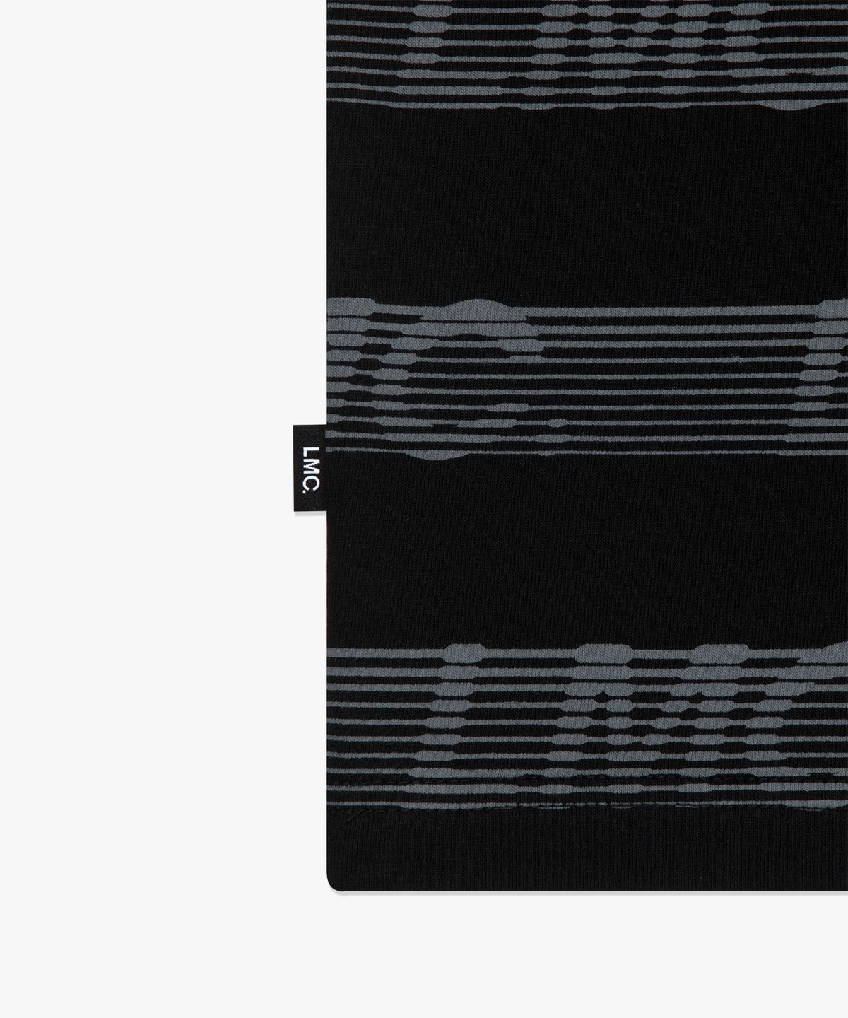 엘엠씨(LMC) BLIND ITALIC STRIPE TEE black