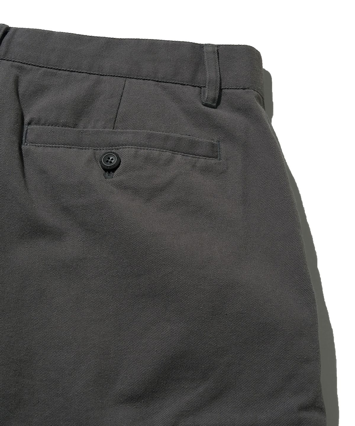 트레셔(THRASHER) 플레임 버뮤다 치노 쇼츠 차콜