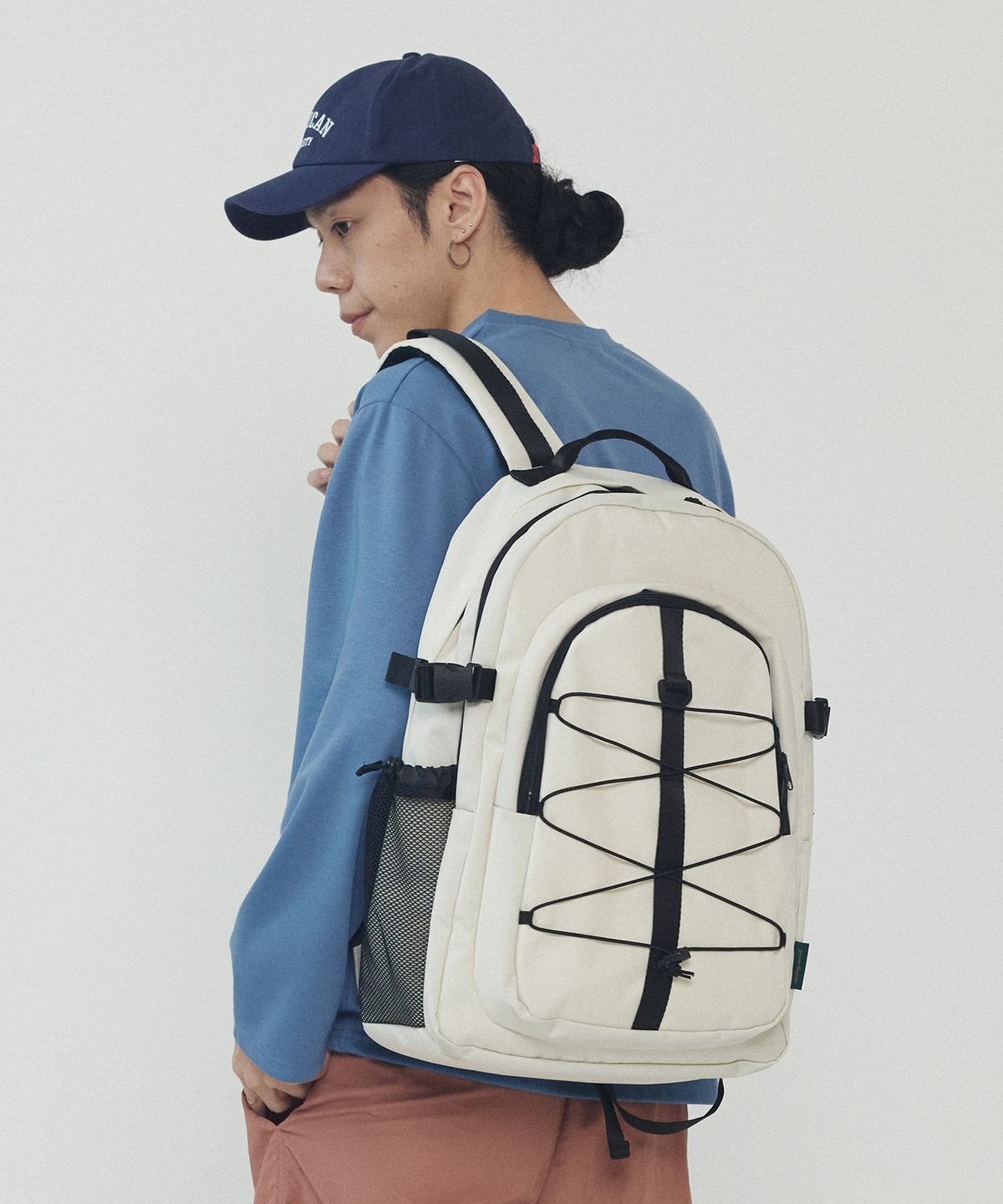 아날로그무드(ANALOG MOOD) 플랩 스트링 유틸리티 백팩 (아이보리)