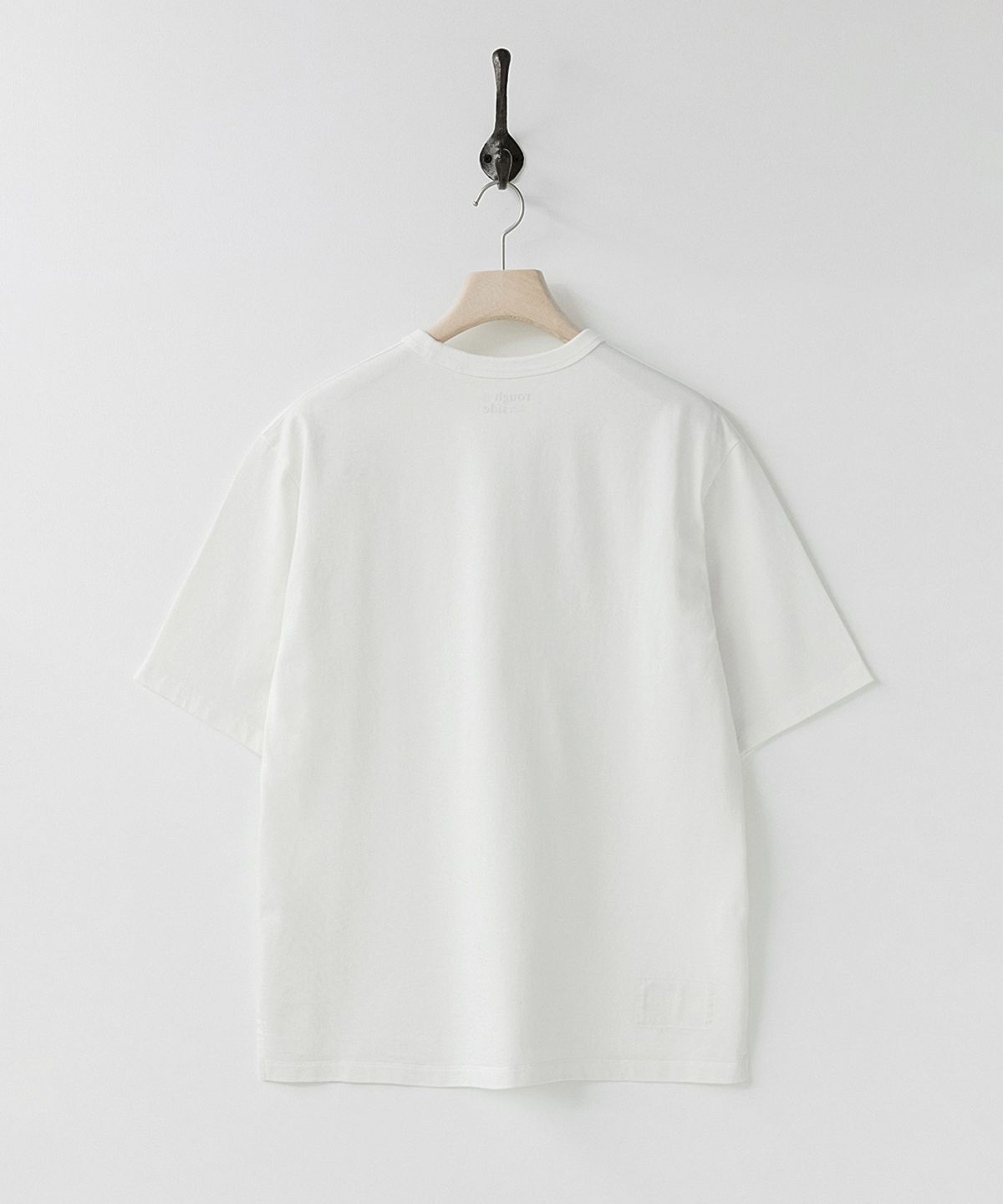러프사이드(ROUGHSIDE) Primary Half Sleeve Off White