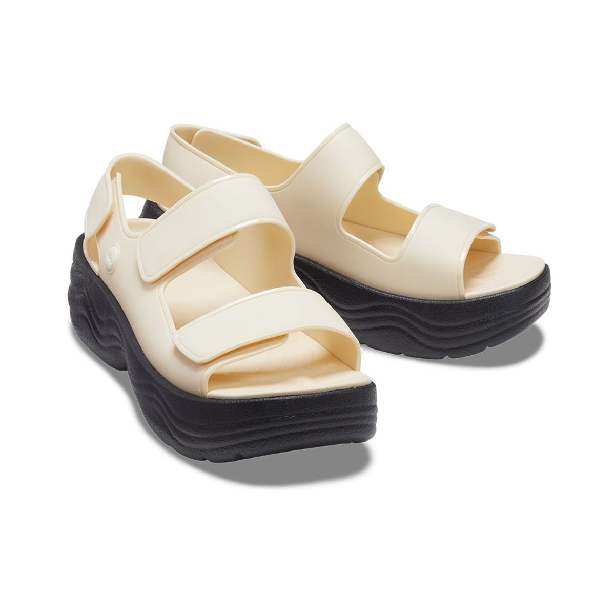 크록스(CROCS) 여성 스카이라인 샌들 VAB (23SWSD208183)