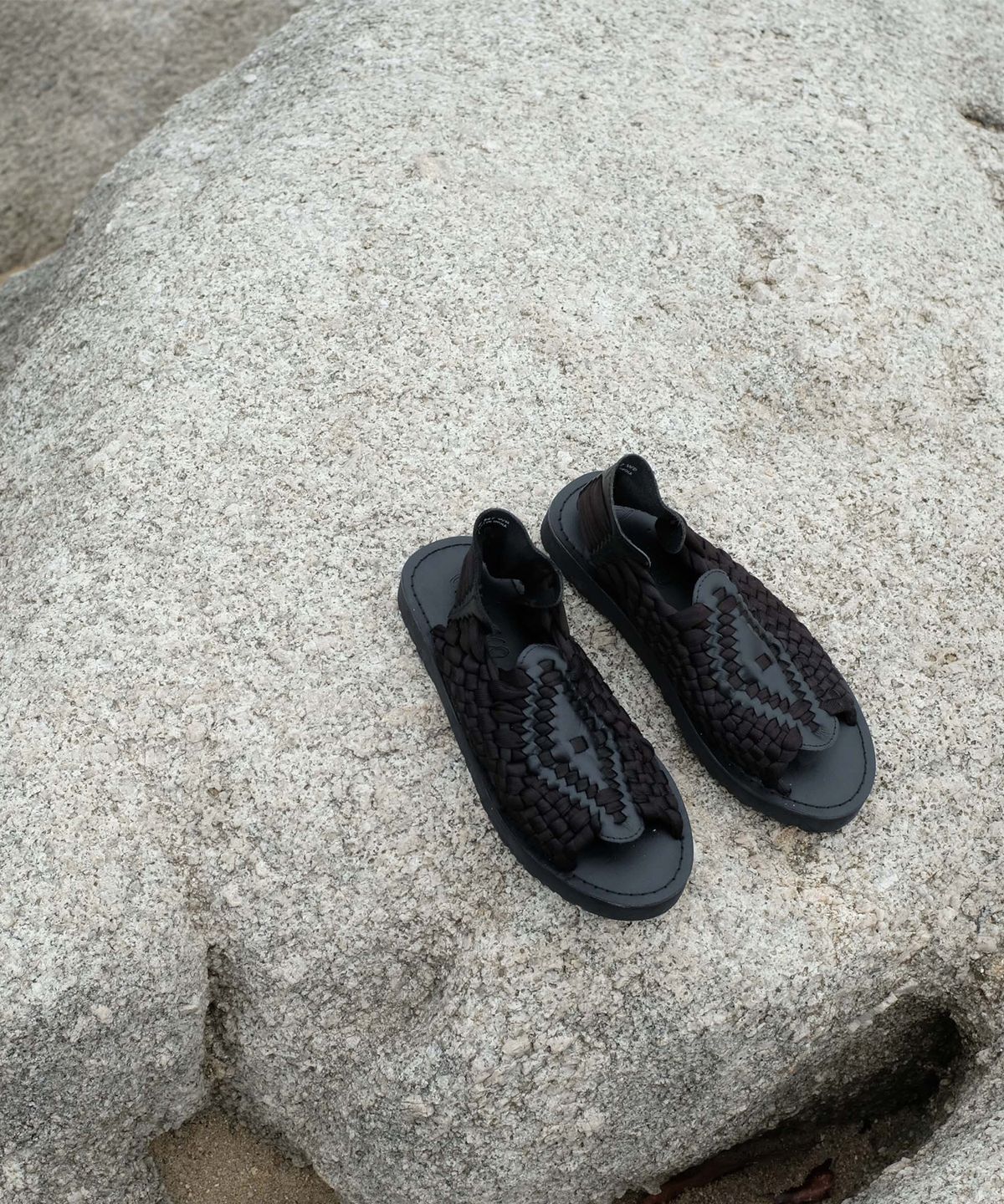 츄바스코(CHUBASCO) AZB0101 AZTEC2 BLACK/BLACK