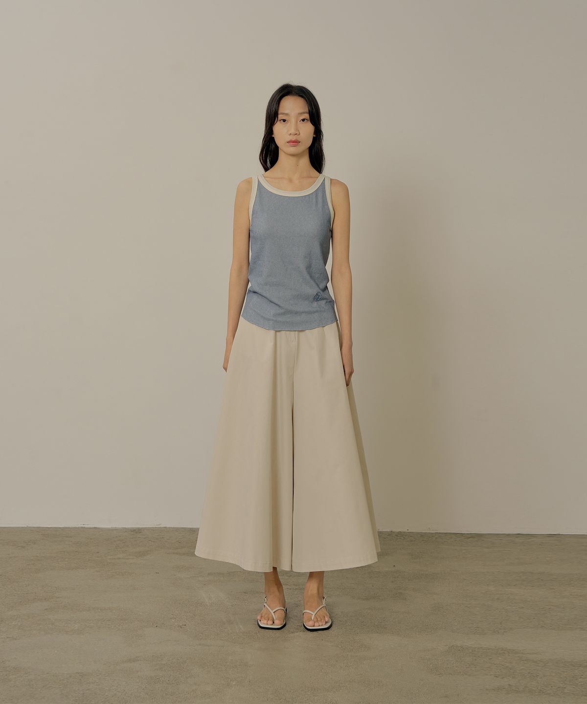 네벨에브리웨어(NEBELEVERYWEAR) Combi sleeveless_light blue