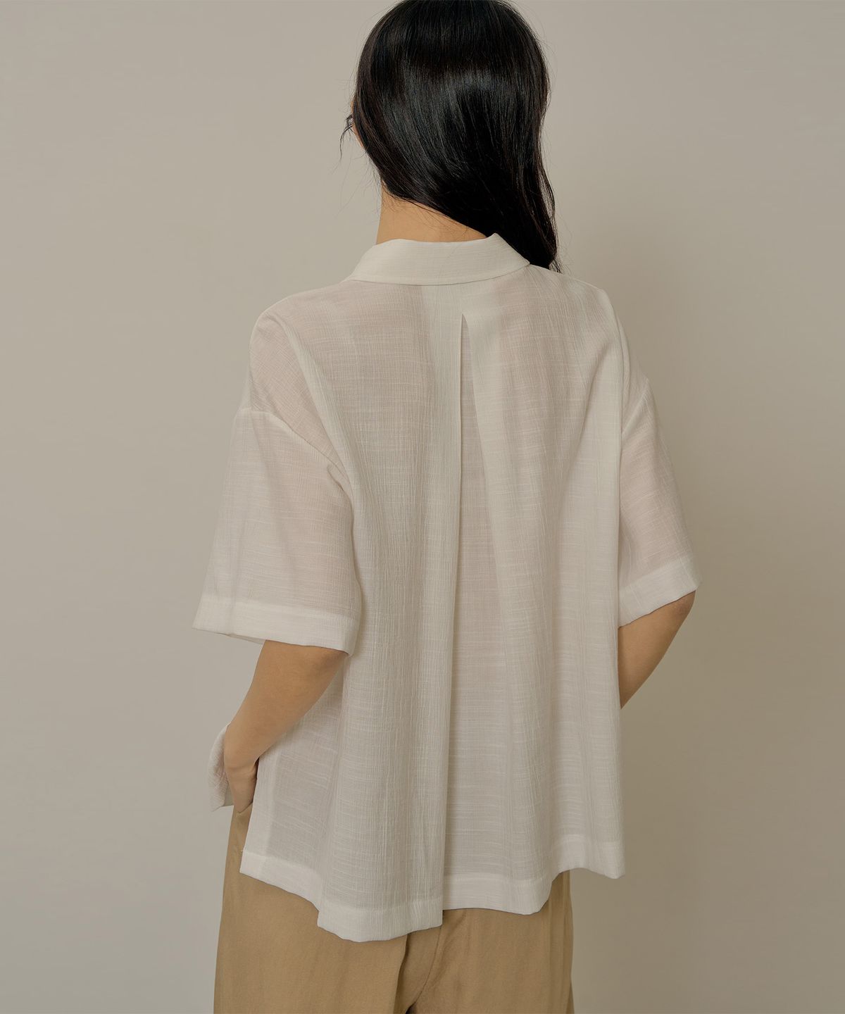 네벨에브리웨어(NEBELEVERYWEAR) Wrinkle poket blouse_white
