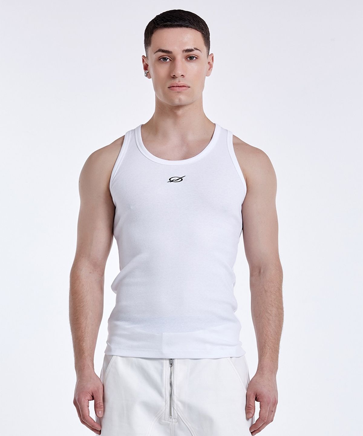 51퍼센트(51PERCENT) Basic curve sleeveless - White