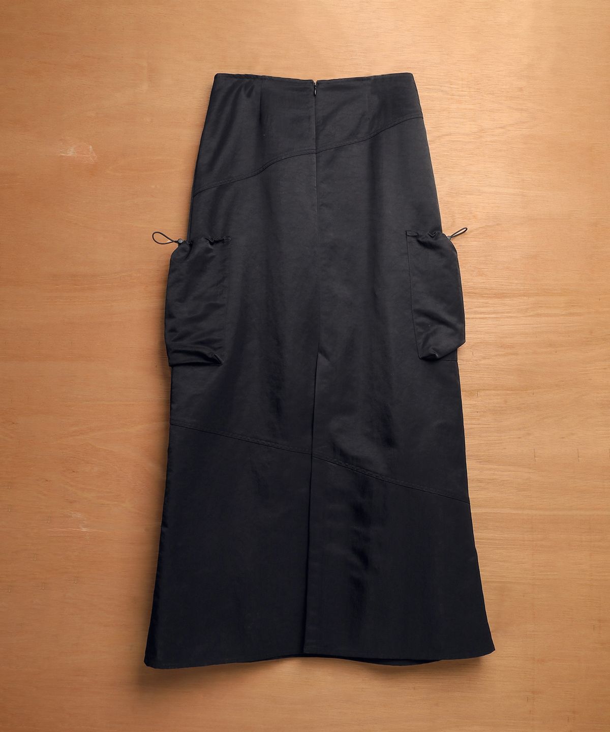 토우토우 아카이브(TOWTOW ARCHIVE) PIA CARGO SKIRT-SLASH BLACK