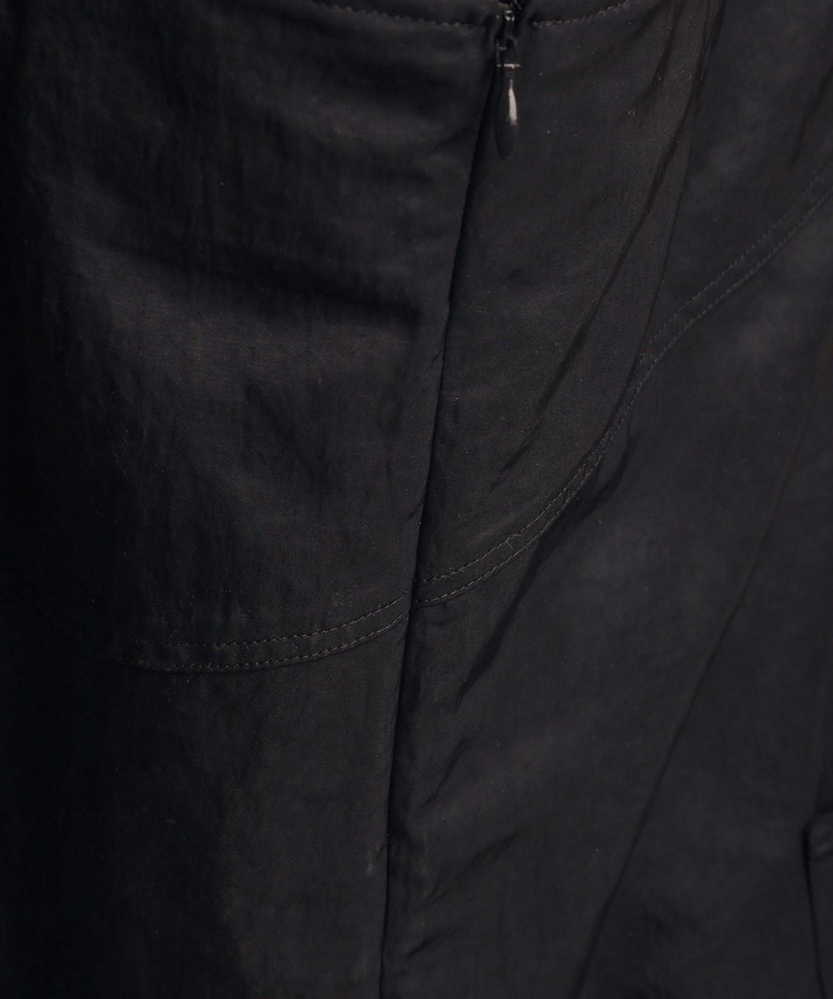 토우토우 아카이브(TOWTOW ARCHIVE) PIA CARGO SKIRT-SLASH BLACK
