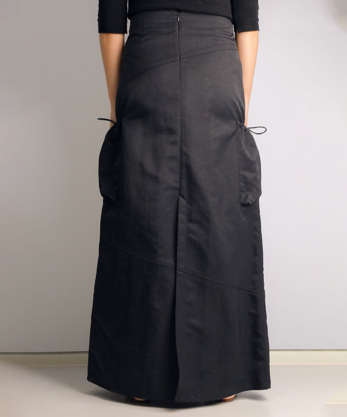 토우토우 아카이브(TOWTOW ARCHIVE) PIA CARGO SKIRT-SLASH BLACK