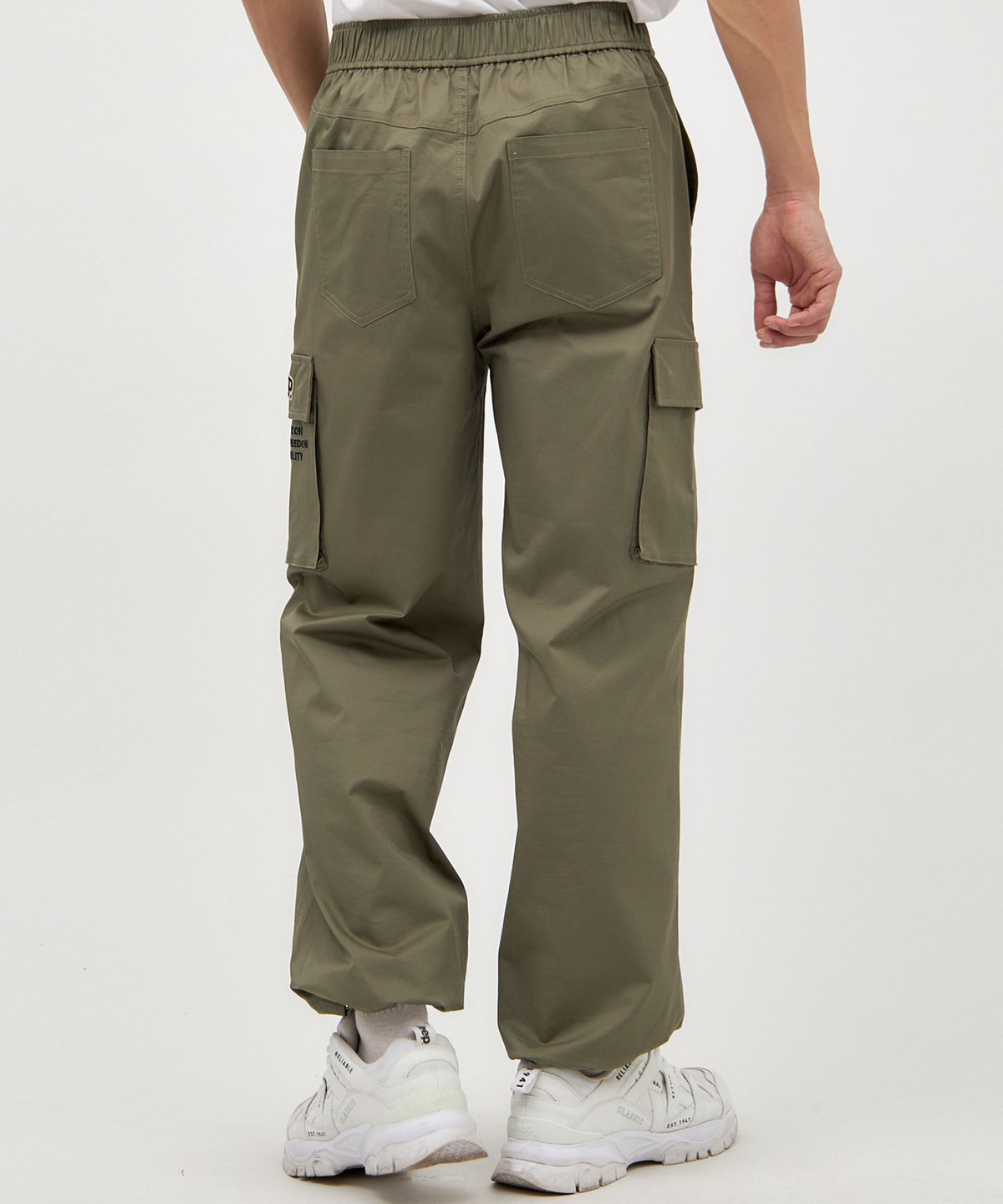 지프(JEEP) Gorpcore Cargo Pants (JO5PTU951KH)