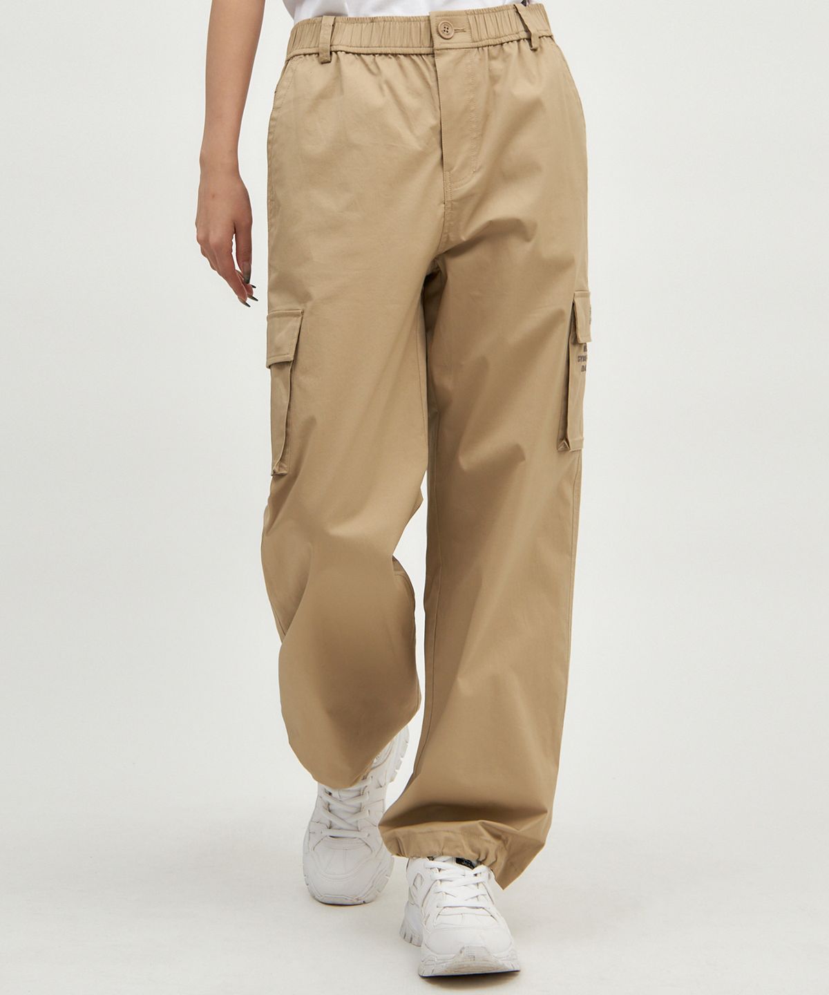 지프(JEEP) Gorpcore Cargo Pants (JO5PTU951BE)