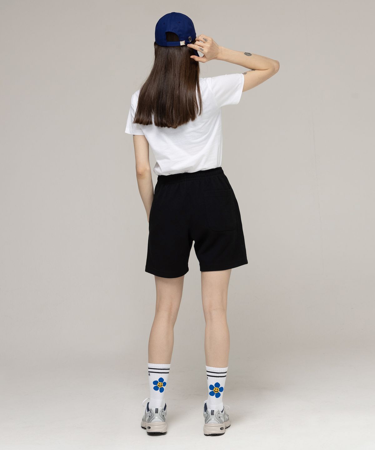 그레이버(GRAVER) [UNISEX]블루 플라워 스마일 로고 삭스 1팩_화이트